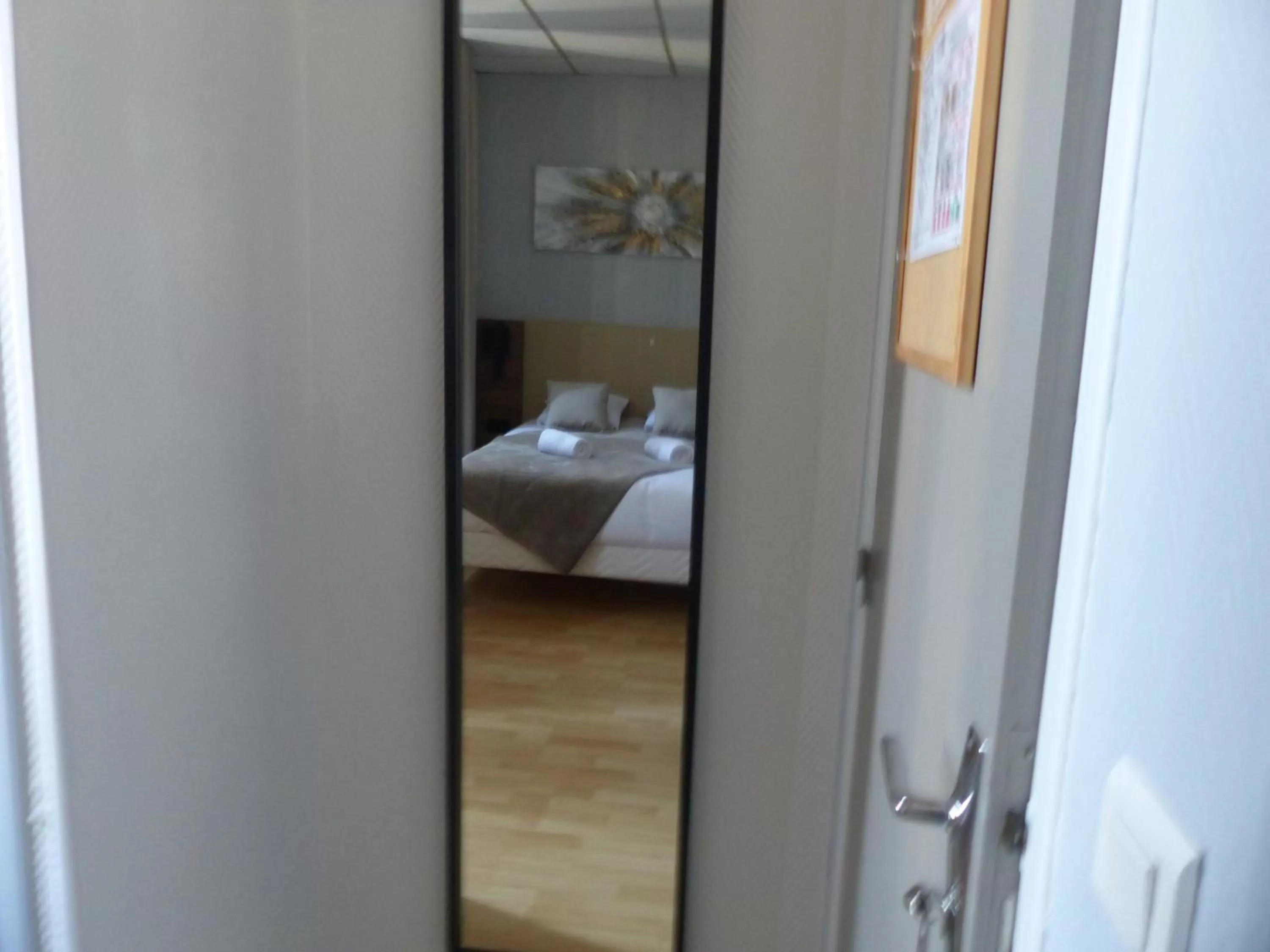 Bed in Hotel Le Rochegude