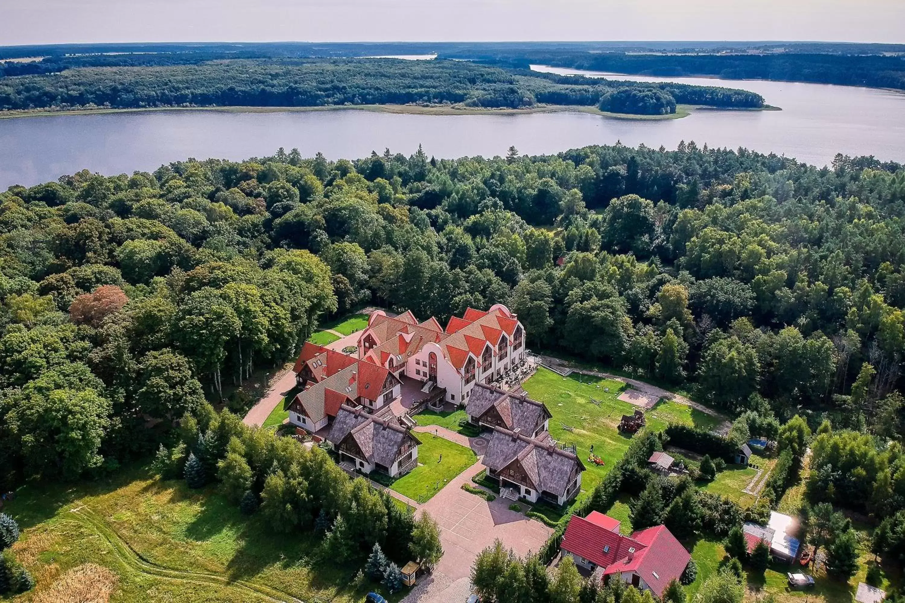 Lake view, Bird's-eye View in Hotel Aubrecht Country Spa Resort