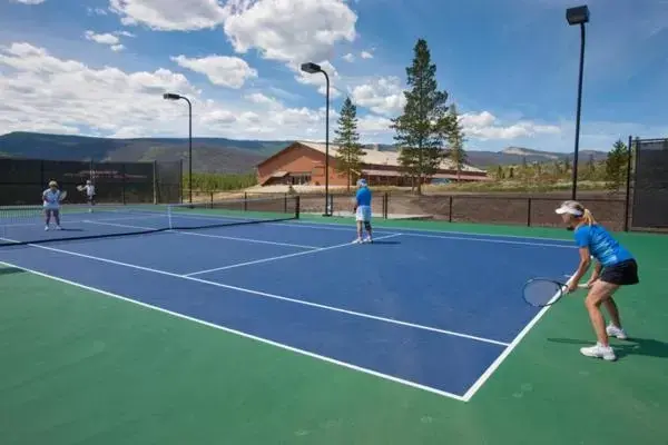 Tennis court, Tennis/Squash in YMCA of the Rockies - Snow Mountain Ranch
