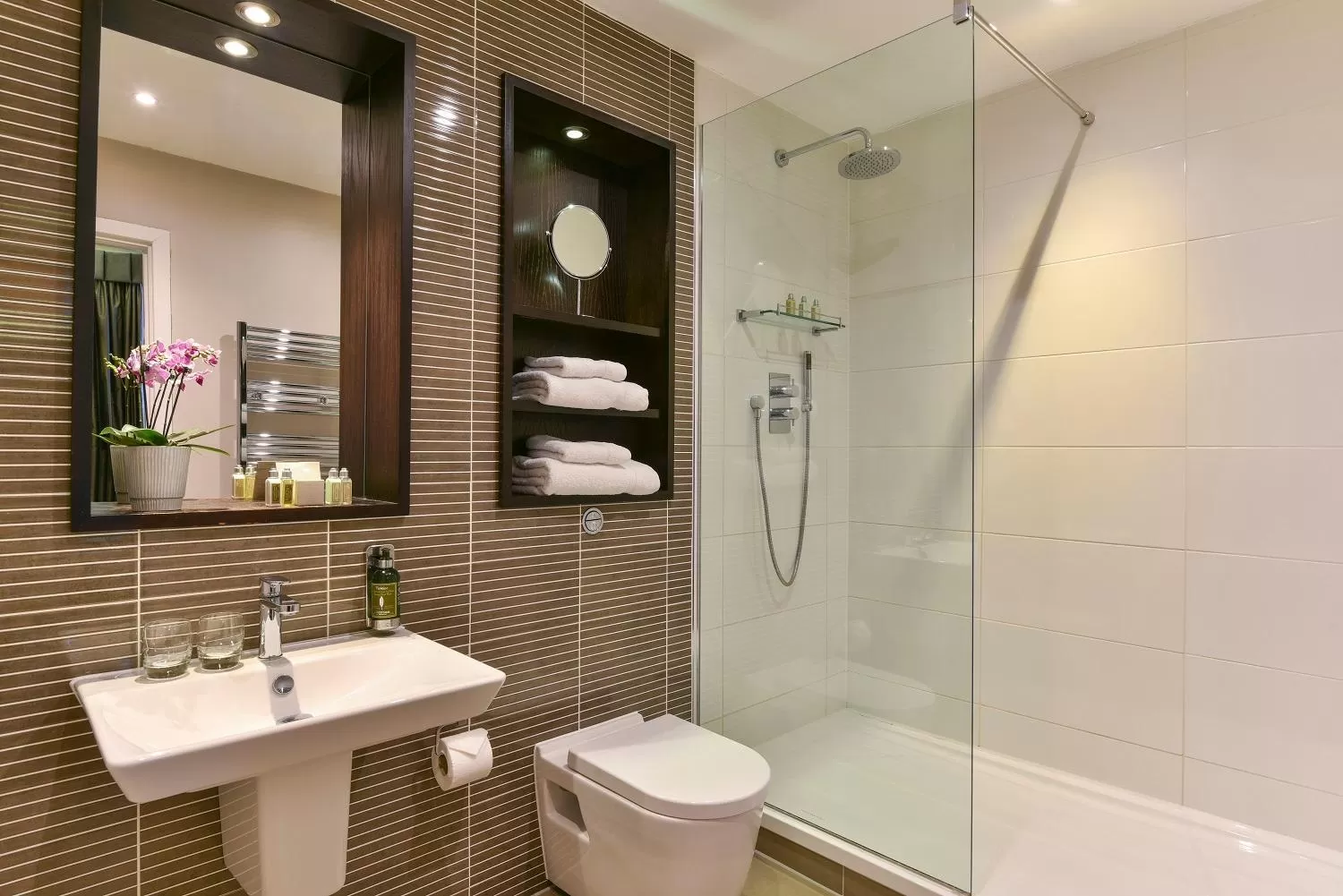 Bathroom in Fraser Suites Queens Gate