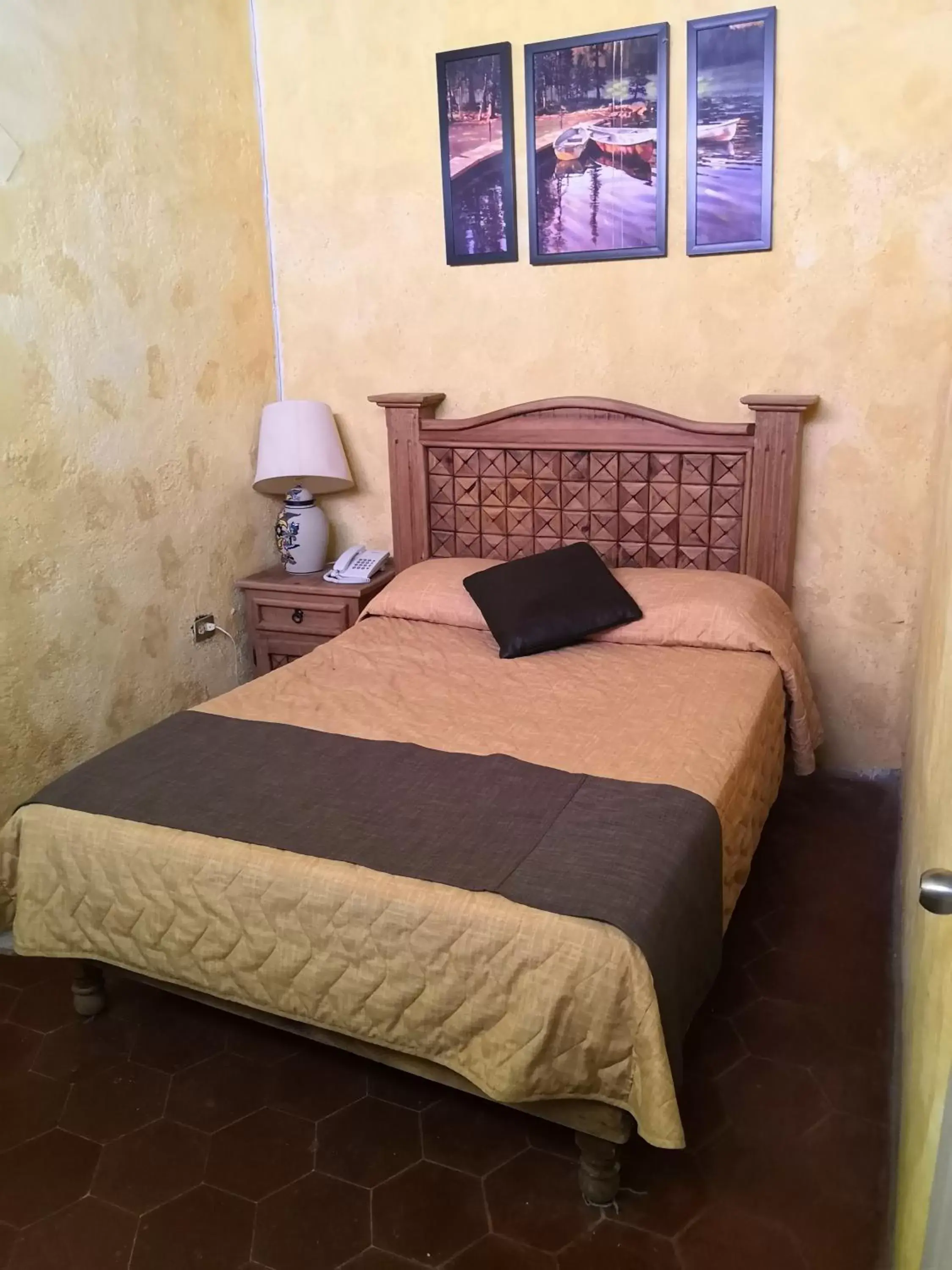 Photo of the whole room, Bed in Hotel Casa Sangre de Cristo