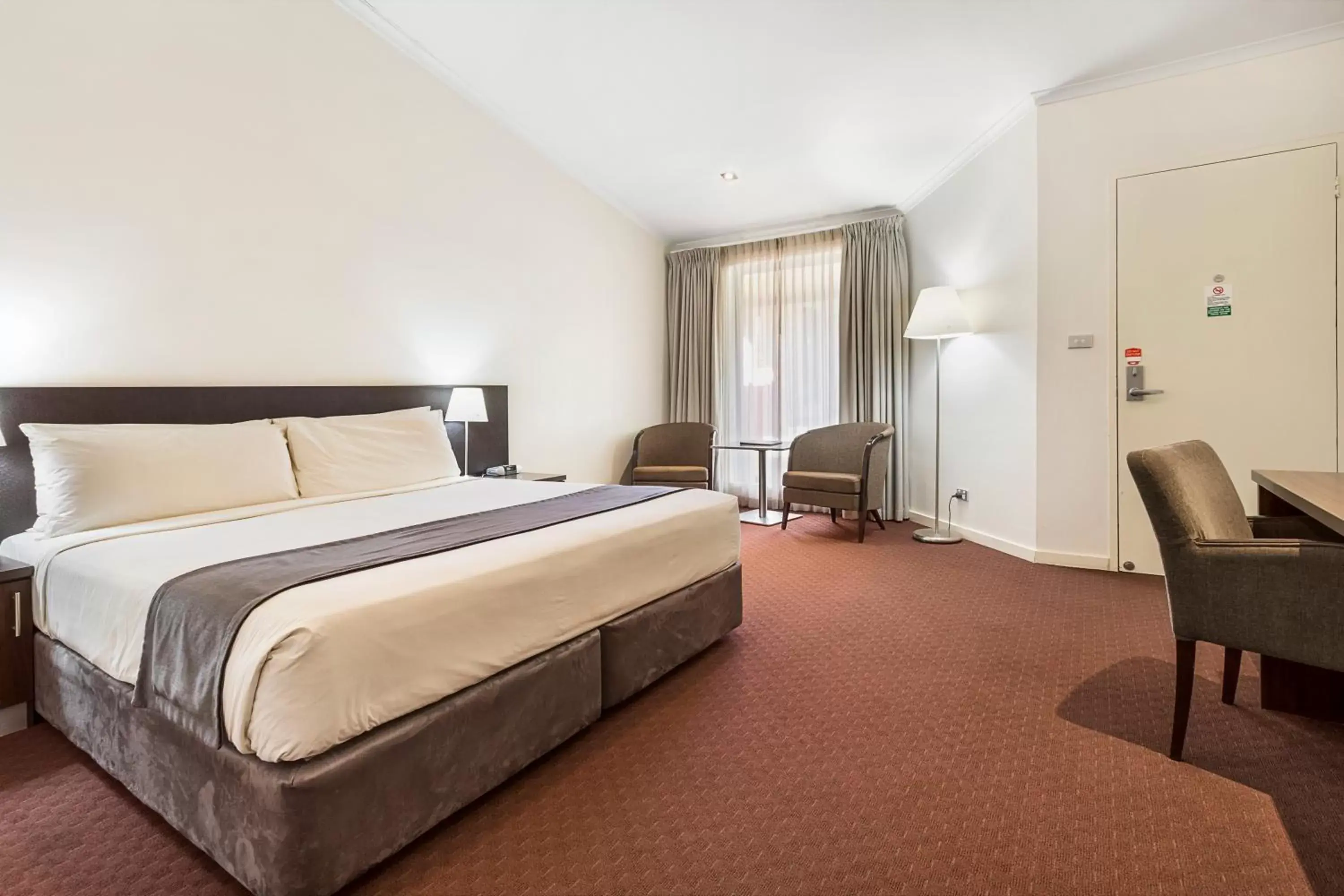 Bed in Karratha International Hotel