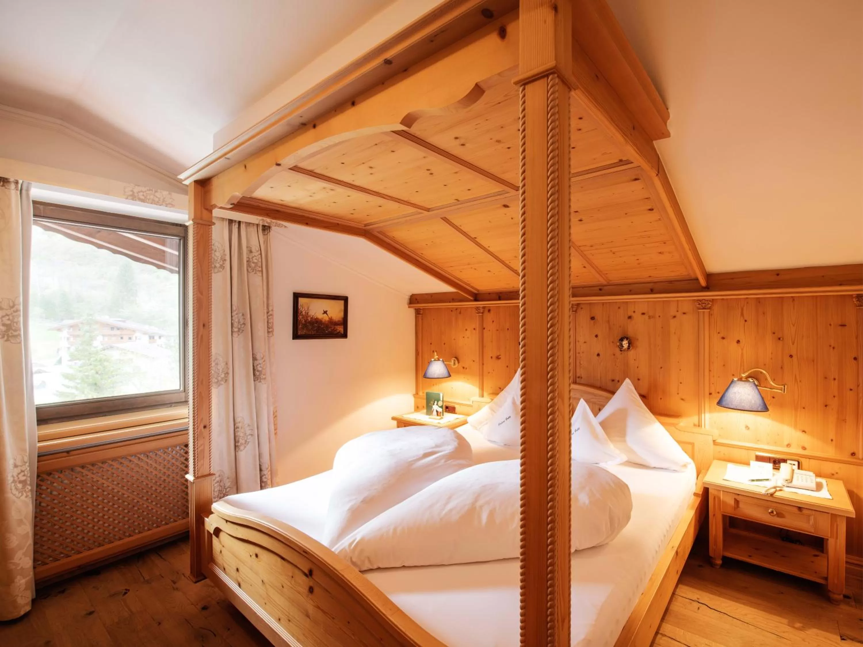 Photo of the whole room, Bed in Relais&Châteaux Spa-Hotel Jagdhof