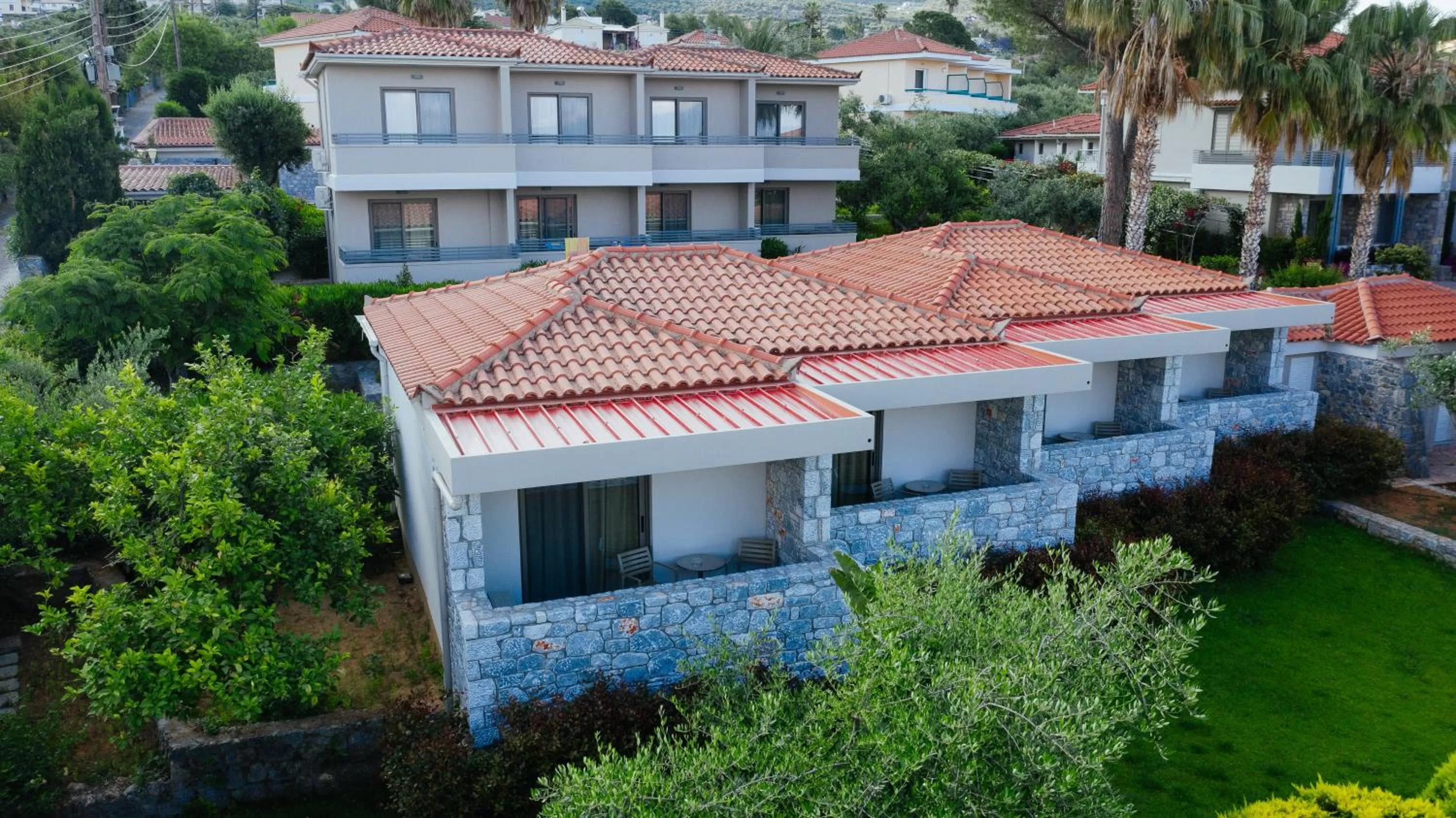 Property building in Akti Taygetos - Conference Resort