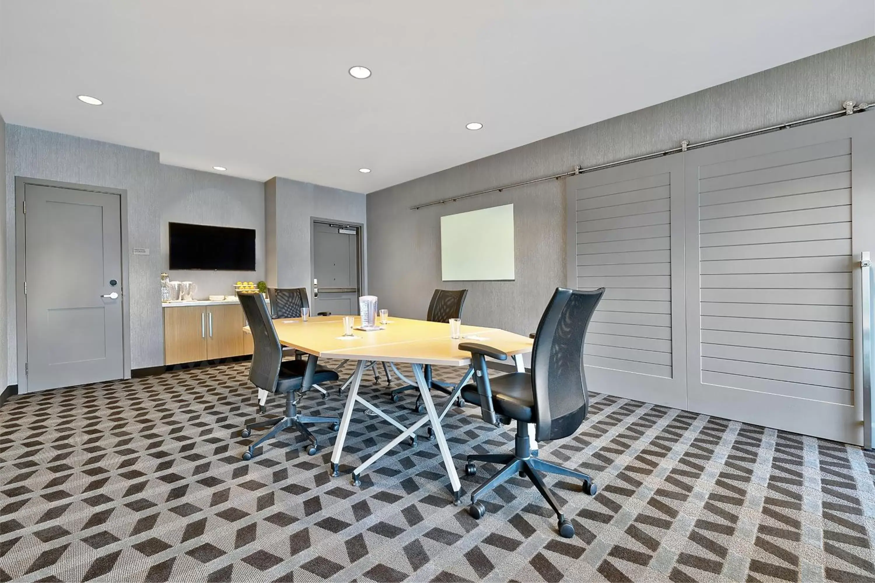 Meeting/conference room in TownePlace Suites by Marriott Sacramento Elk Grove