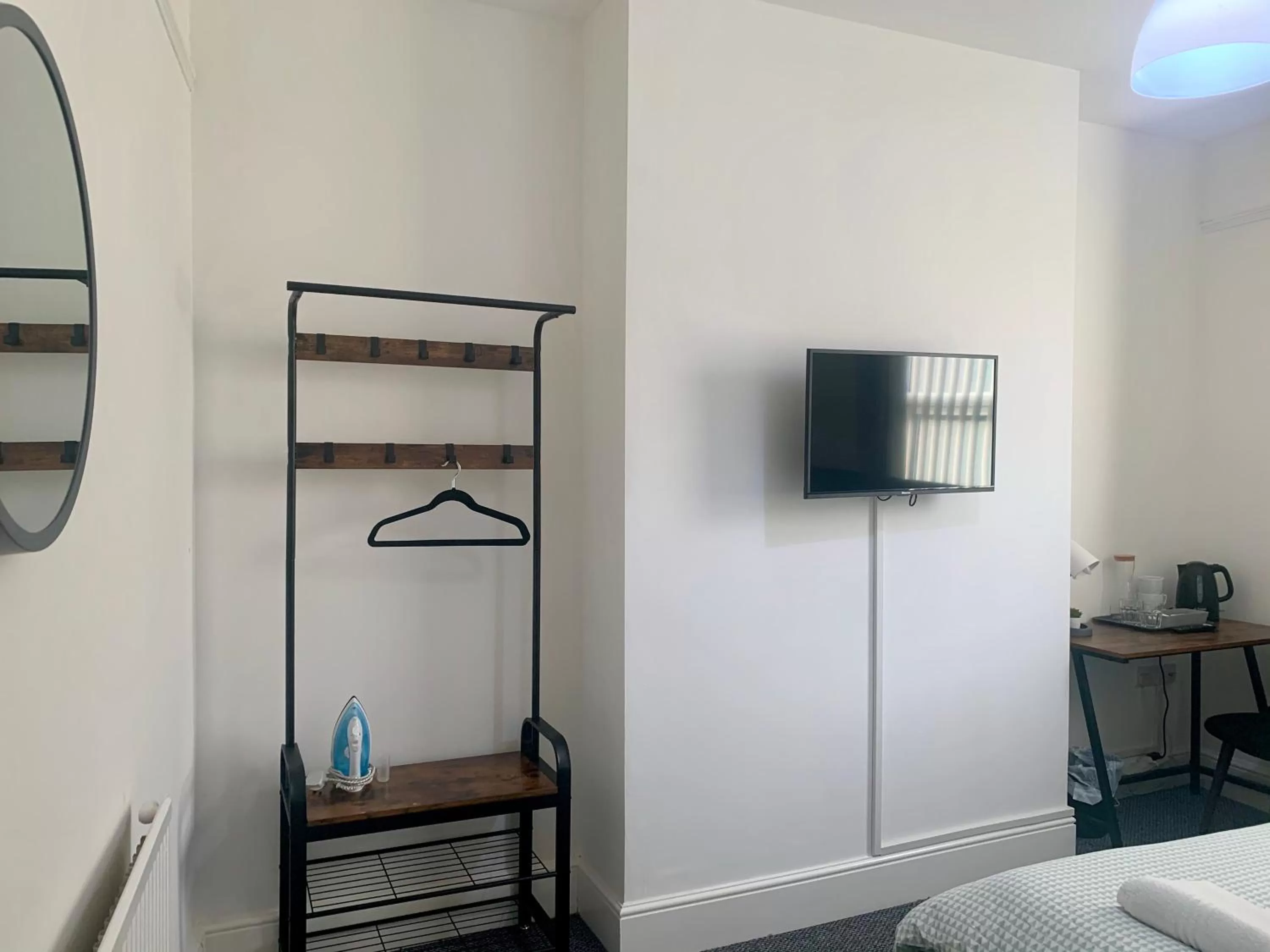 TV and multimedia, Bed in Be My Guest Liverpool