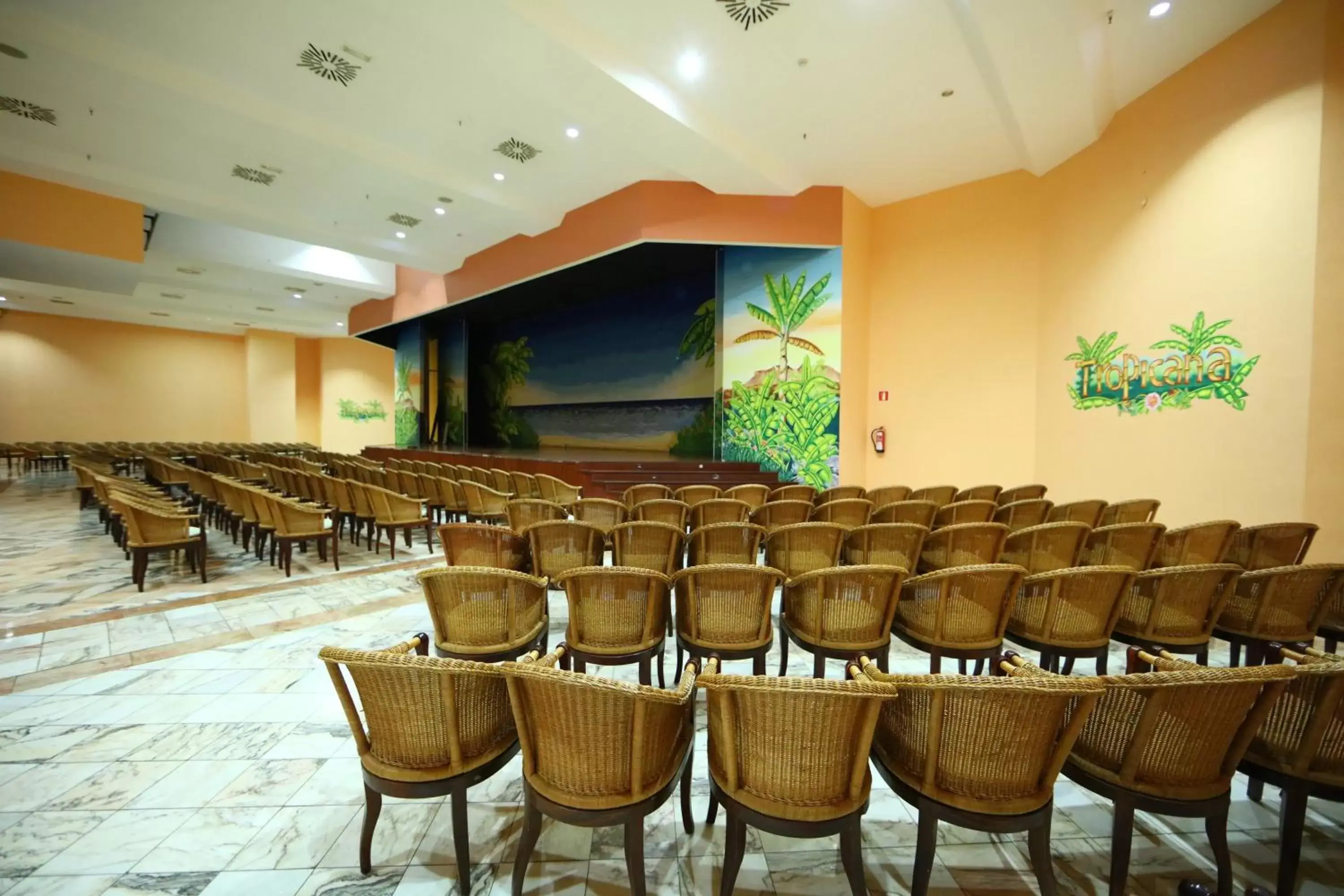 Meeting/conference room in Bahia Principe Sunlight Costa Adeje