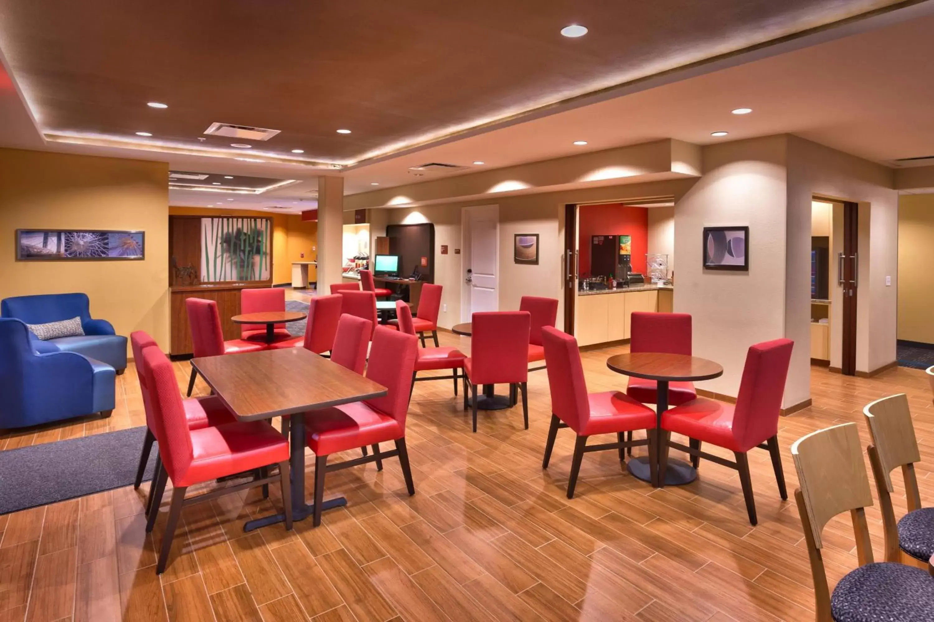 Breakfast, Restaurant/Places to Eat in TownePlace Suites by Marriott Dickinson