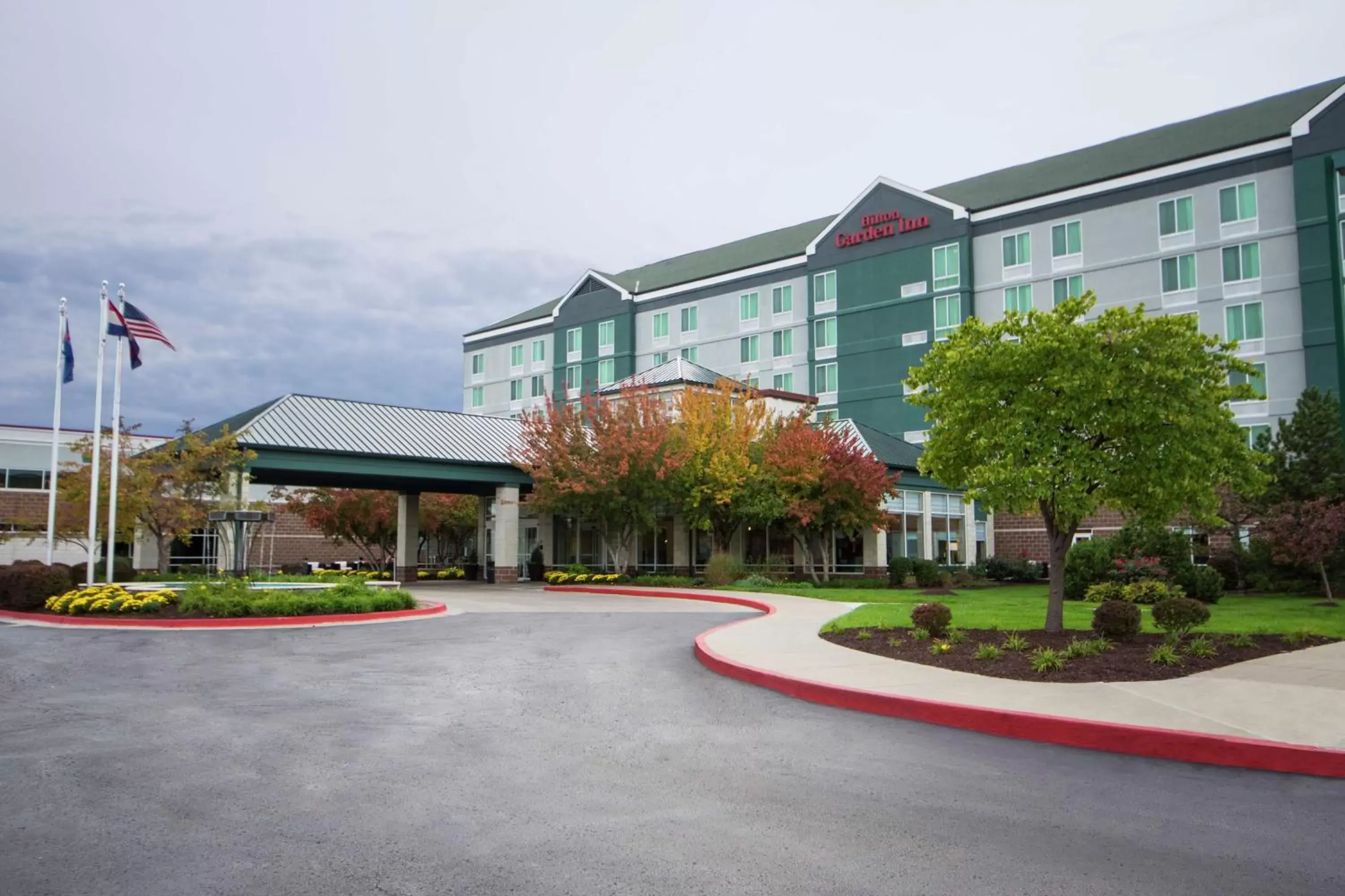 Property Building in Hilton Garden Inn Independence