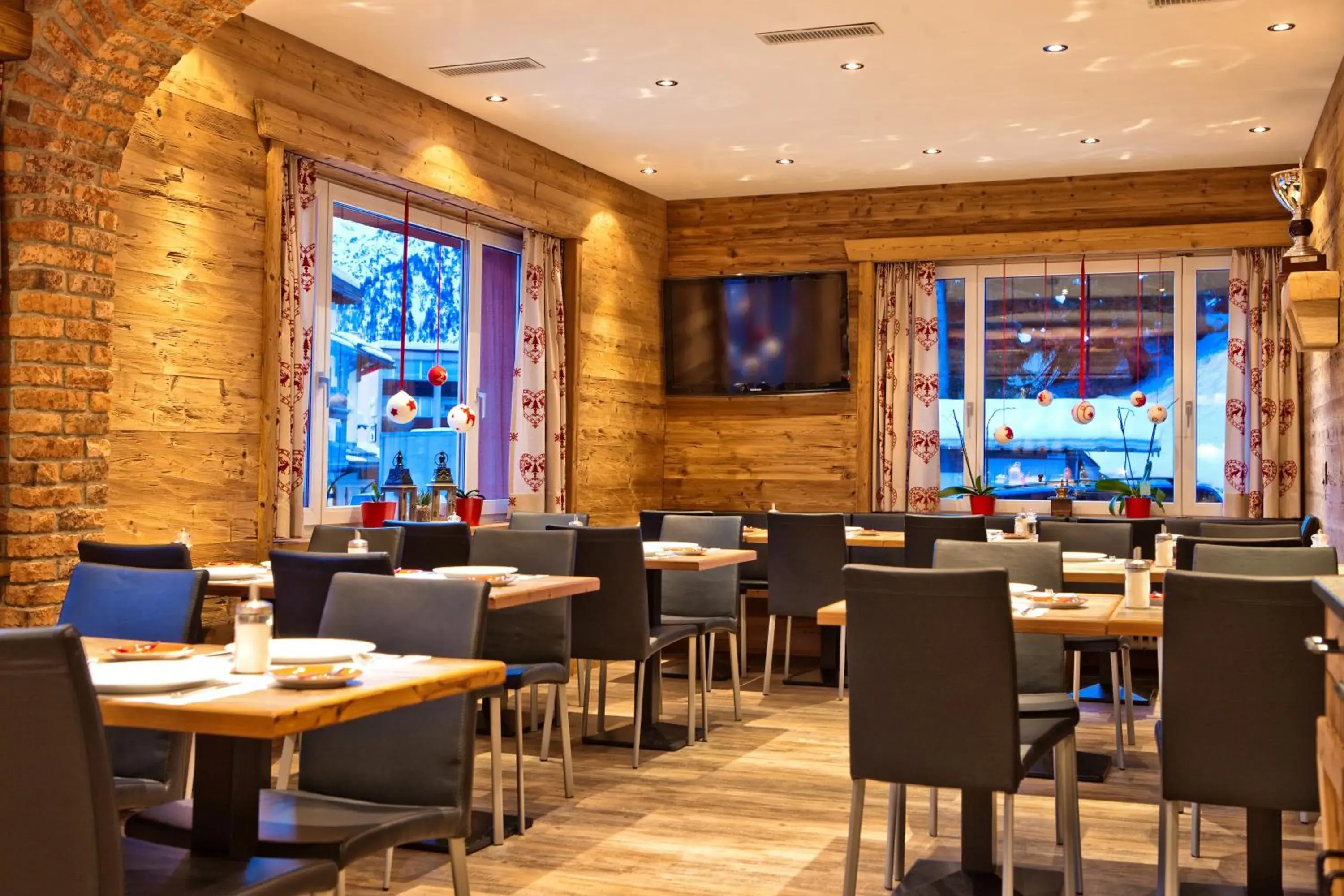 Buffet breakfast, Restaurant/Places to Eat in Arosa Vetter Hotel