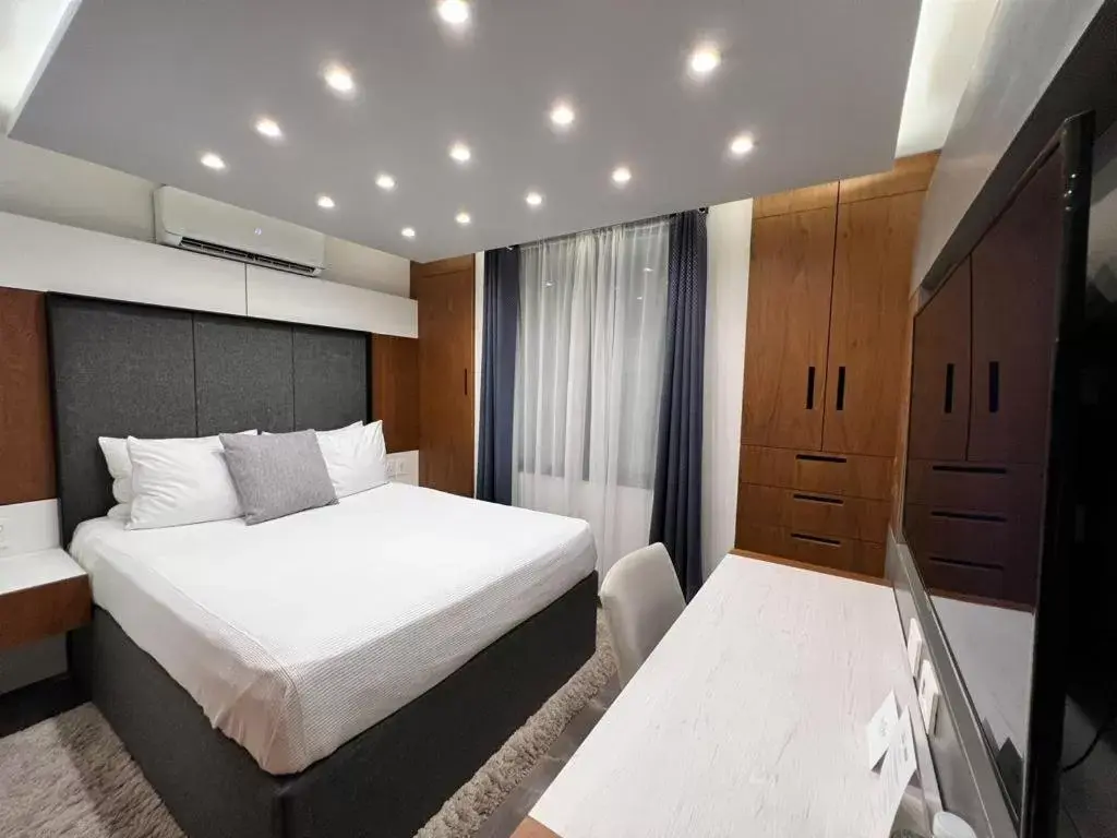 Bedroom, Bed in Seven Boutique Apartments Cancún