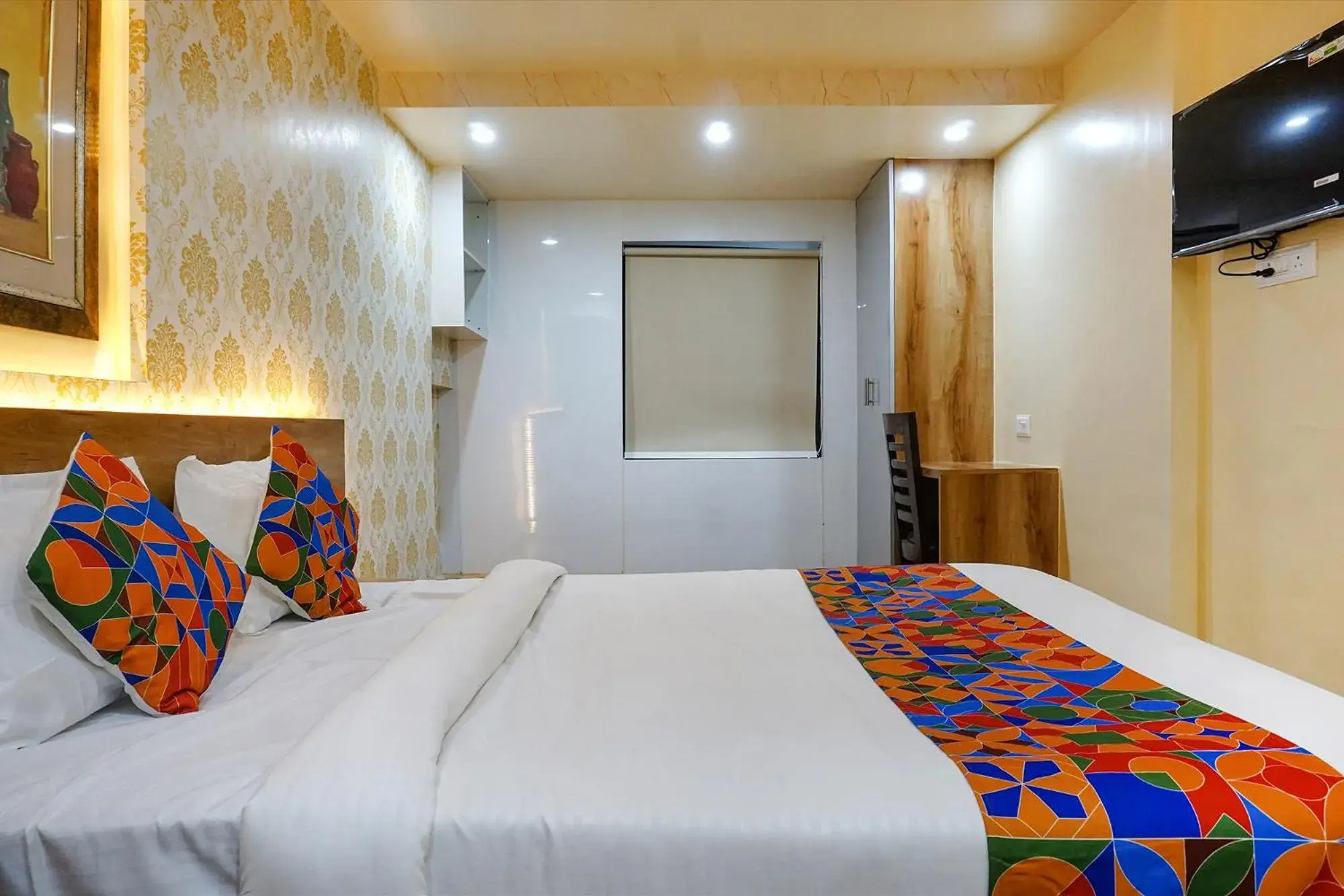Bedroom, Bed in FabHotel Tan Square