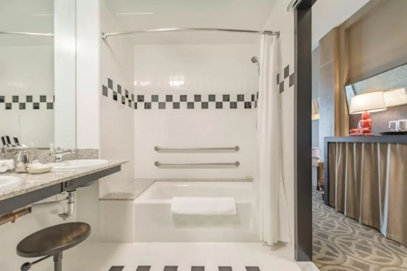 Bathroom in Proximity Hotel