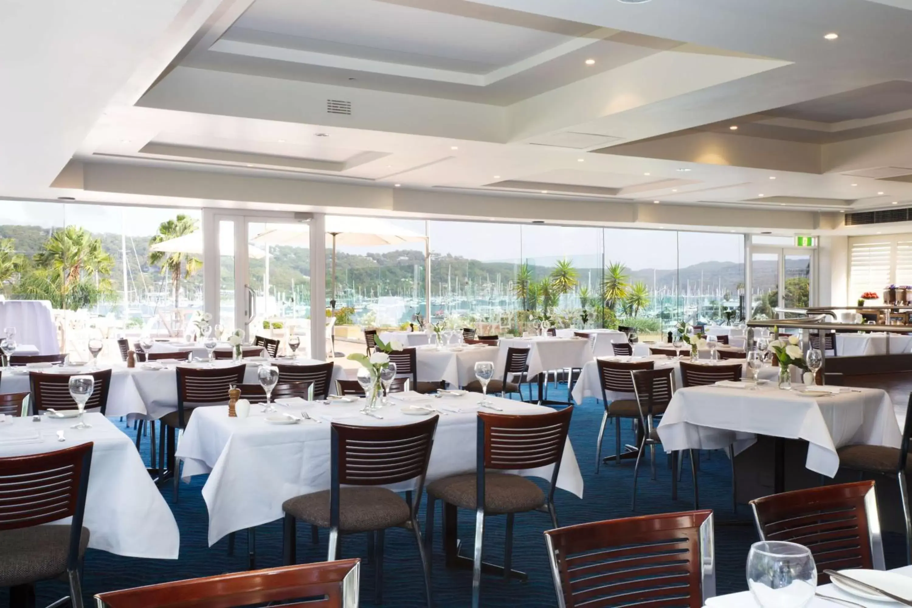 Restaurant/Places to Eat in Metro Mirage Hotel Newport