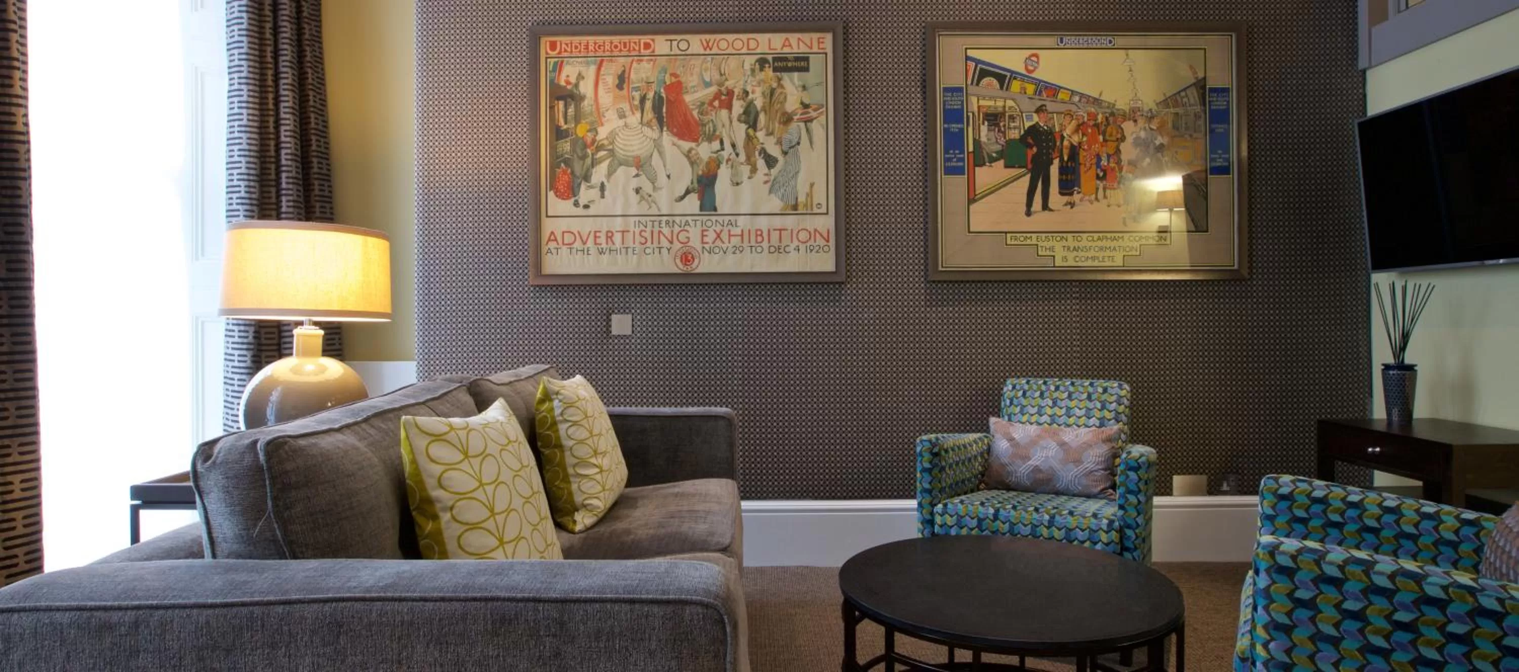 TV and multimedia in 54 Queen's Gate Hotel