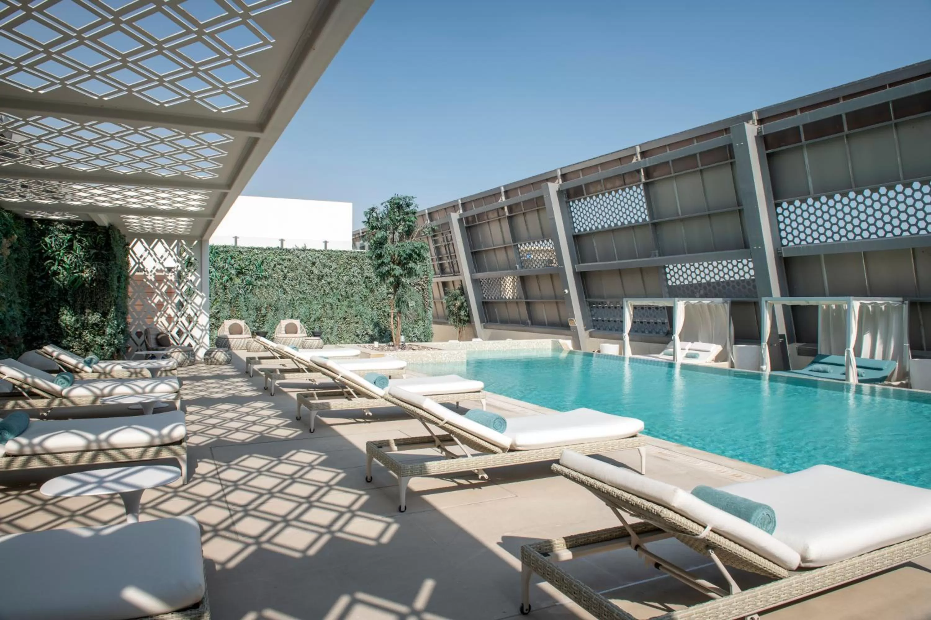 Swimming pool in Steigenberger Hotel Doha