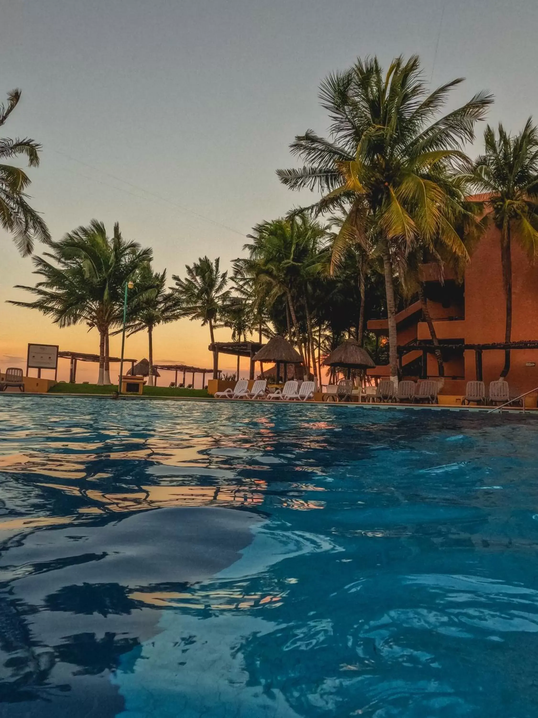 Swimming Pool in Reef Yucatán All Inclusive & Convention Center