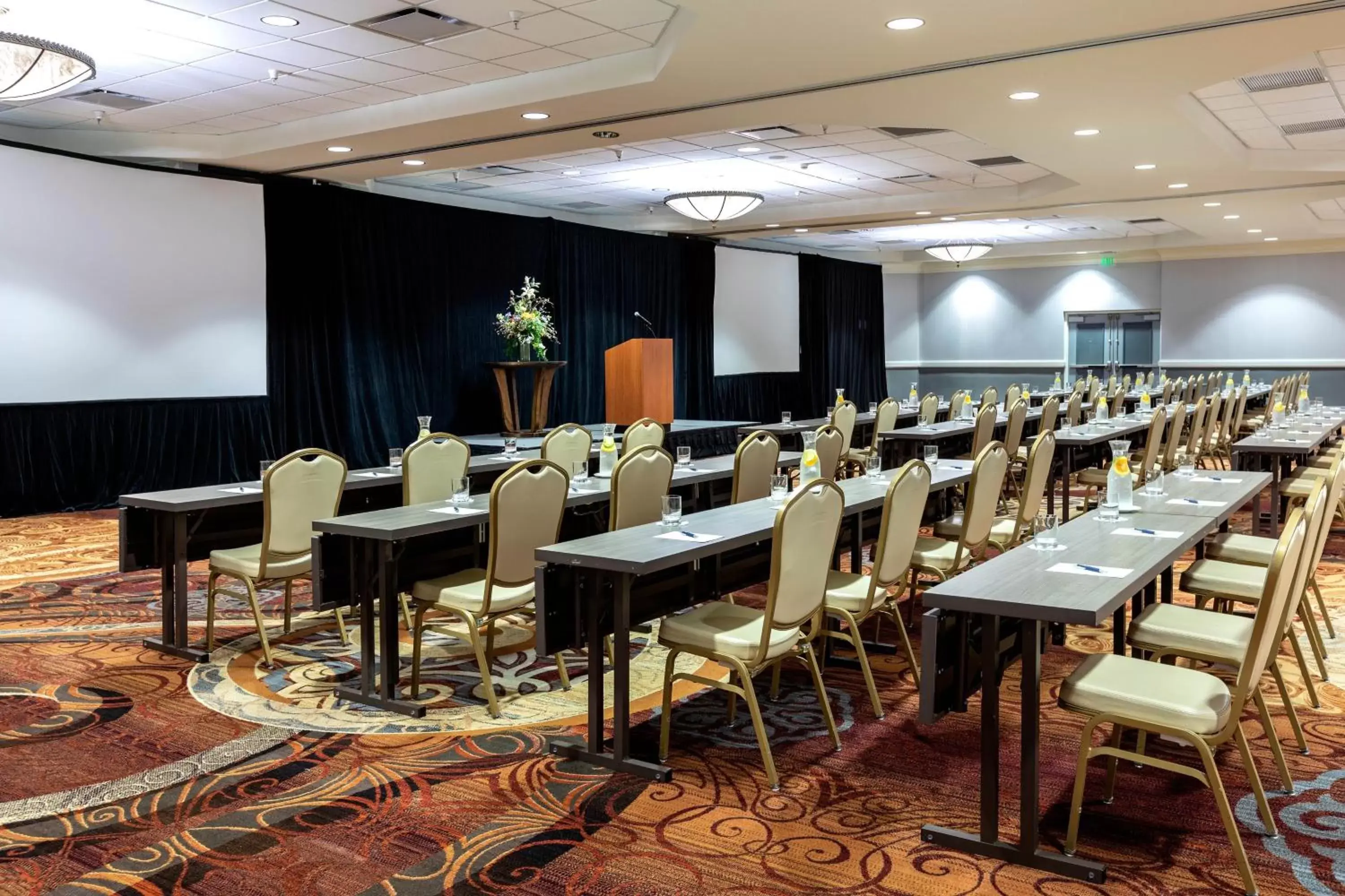 Meeting/conference room in Sheraton Niagara Falls