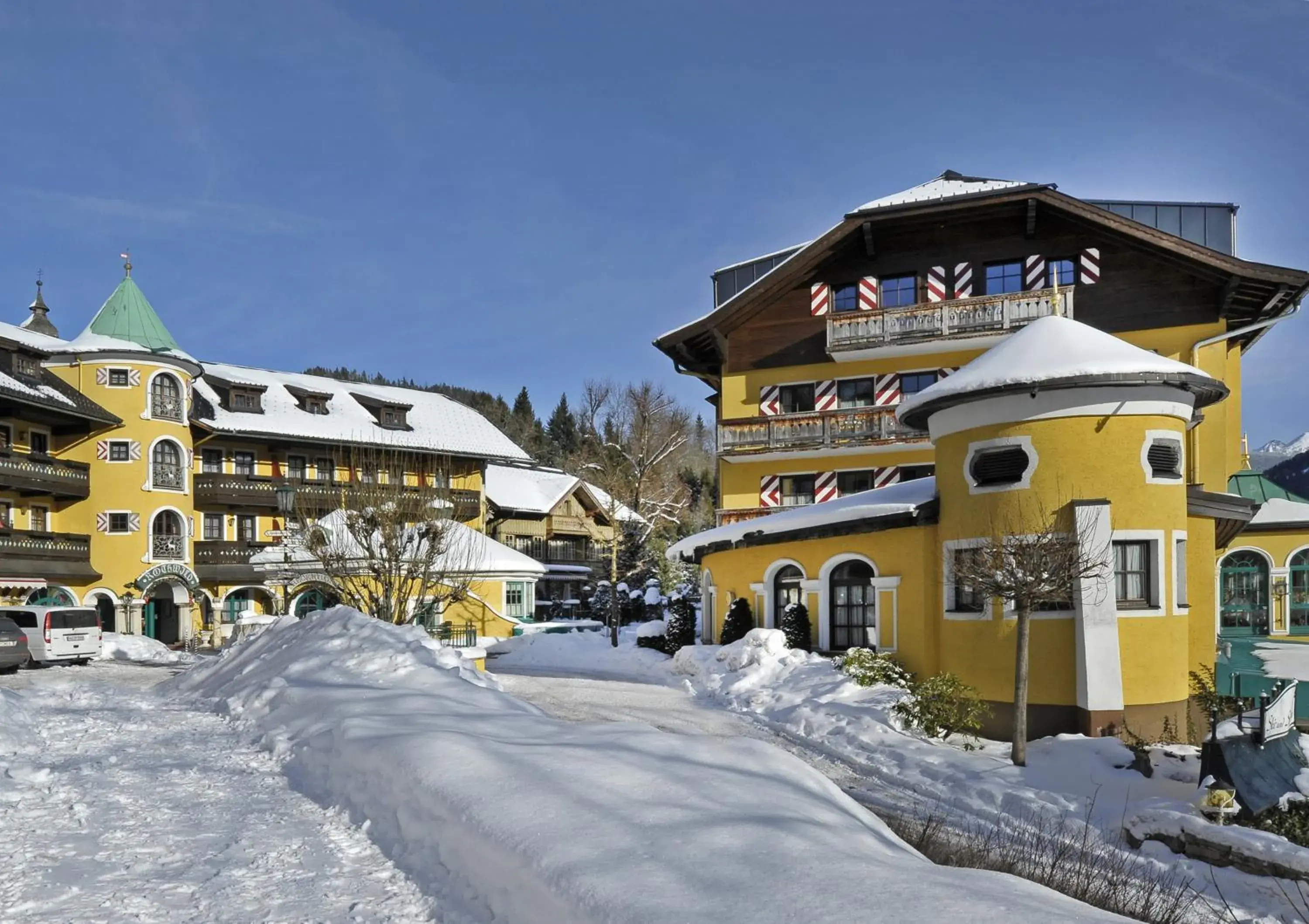 Property building, Winter in Hotel Pichlmayrgut