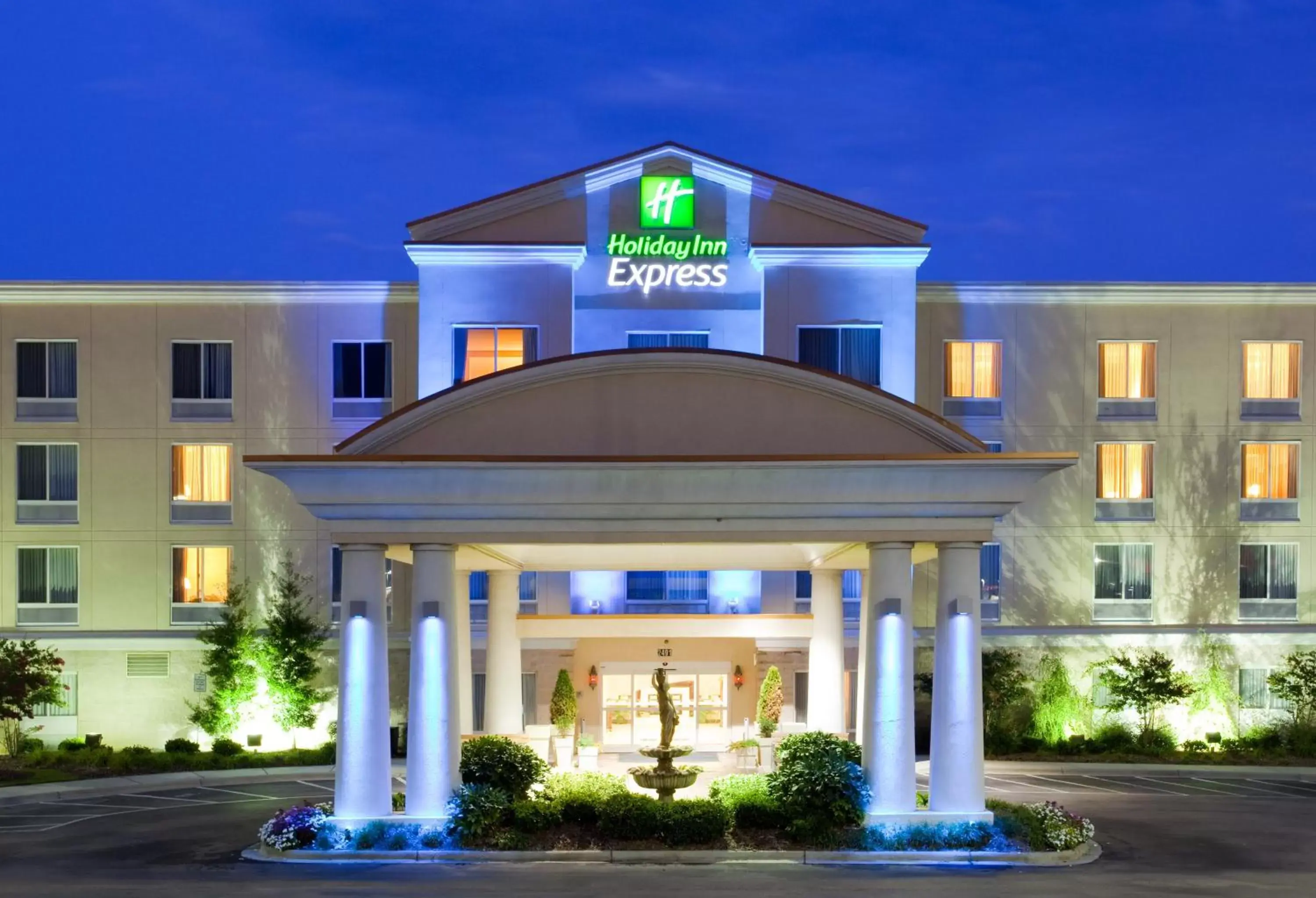 Property Building in Holiday Inn Express Hotel & Suites - Concord, an IHG Hotel