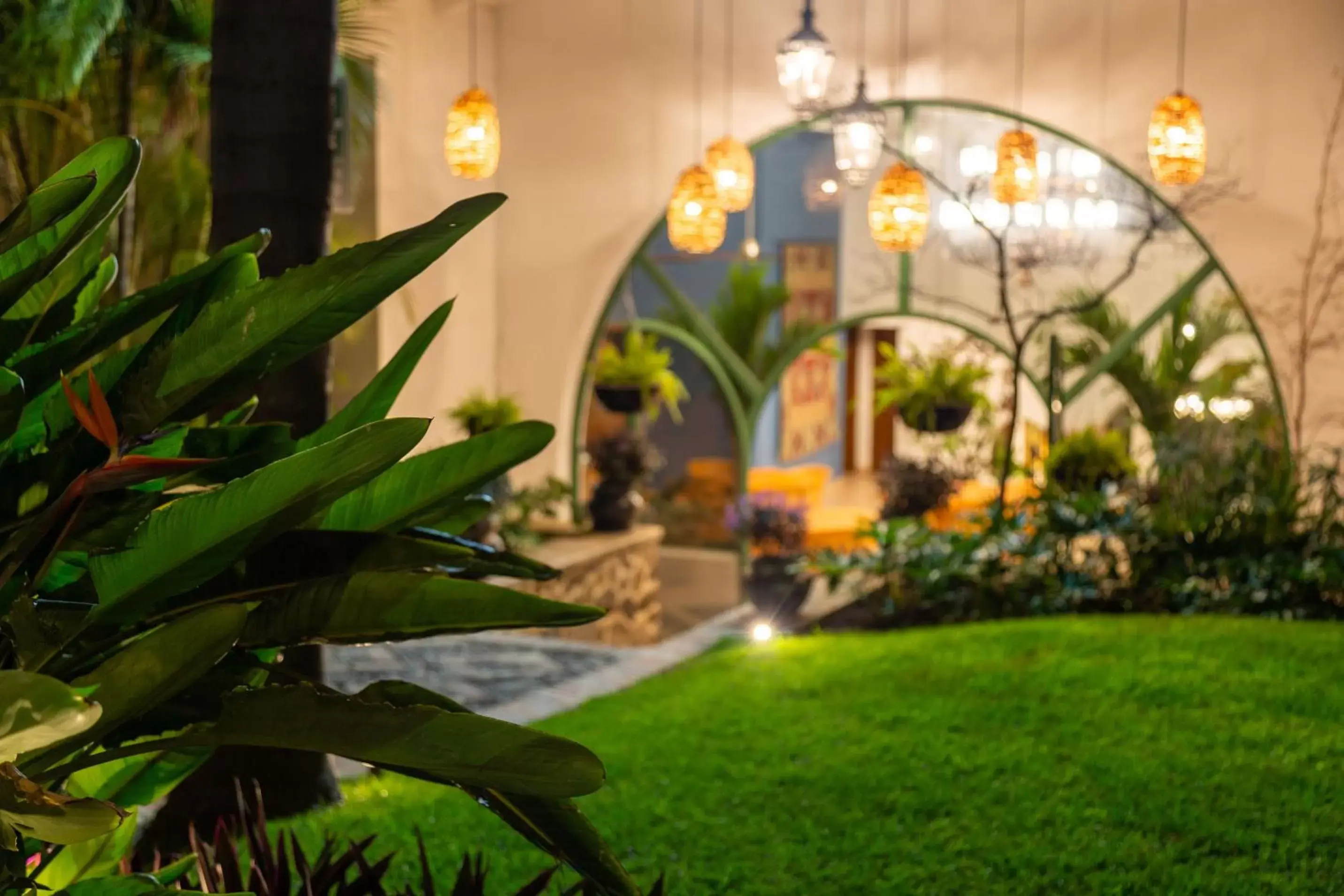 Patio, Garden in Plaza Chapala Hotel