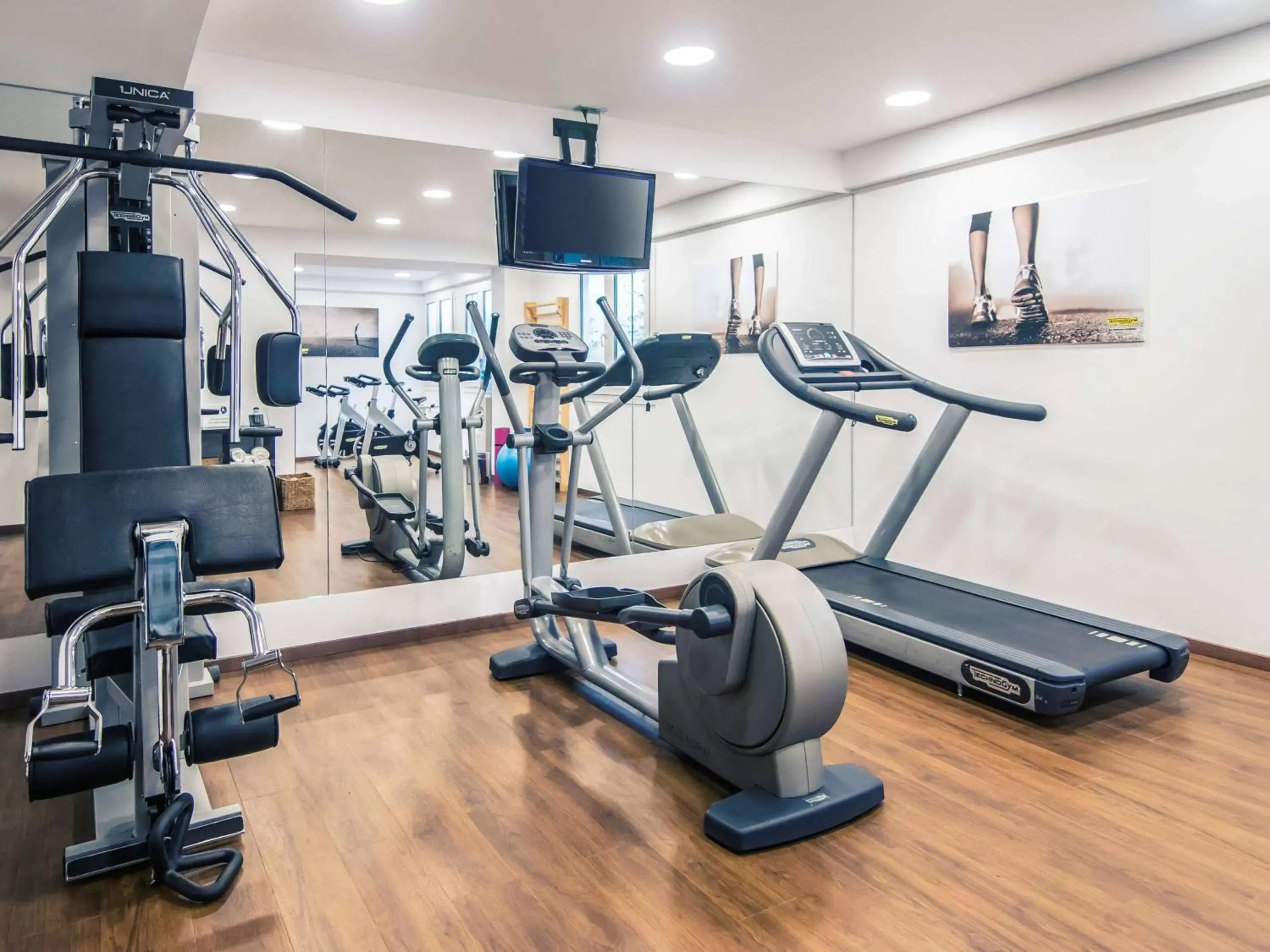 Property building, Fitness Center/Facilities in Mercure Monte Igueldo