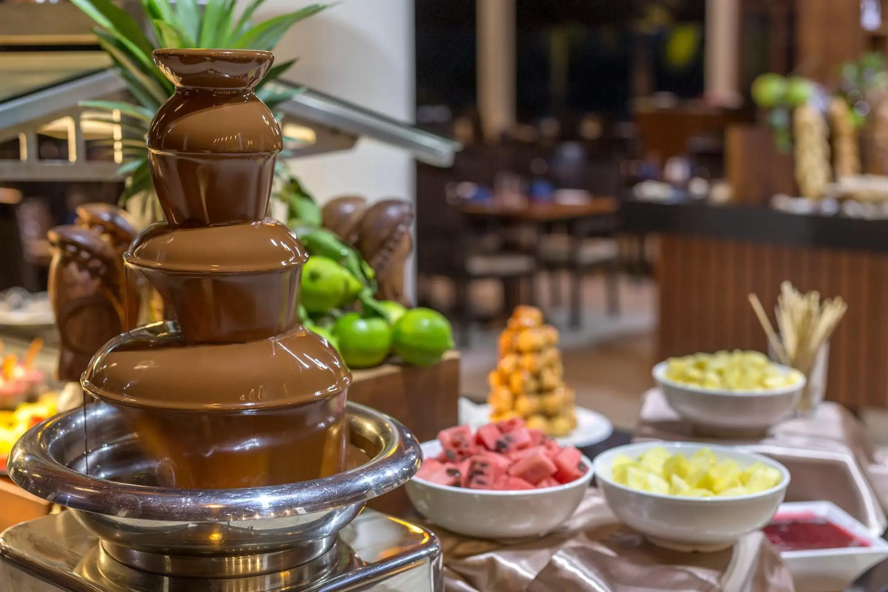 Food and drinks in Warwick Le Lagon Resort & Spa, Vanuatu Food and drinks in Warwick Le Lagon Resort & Spa, Vanuatu