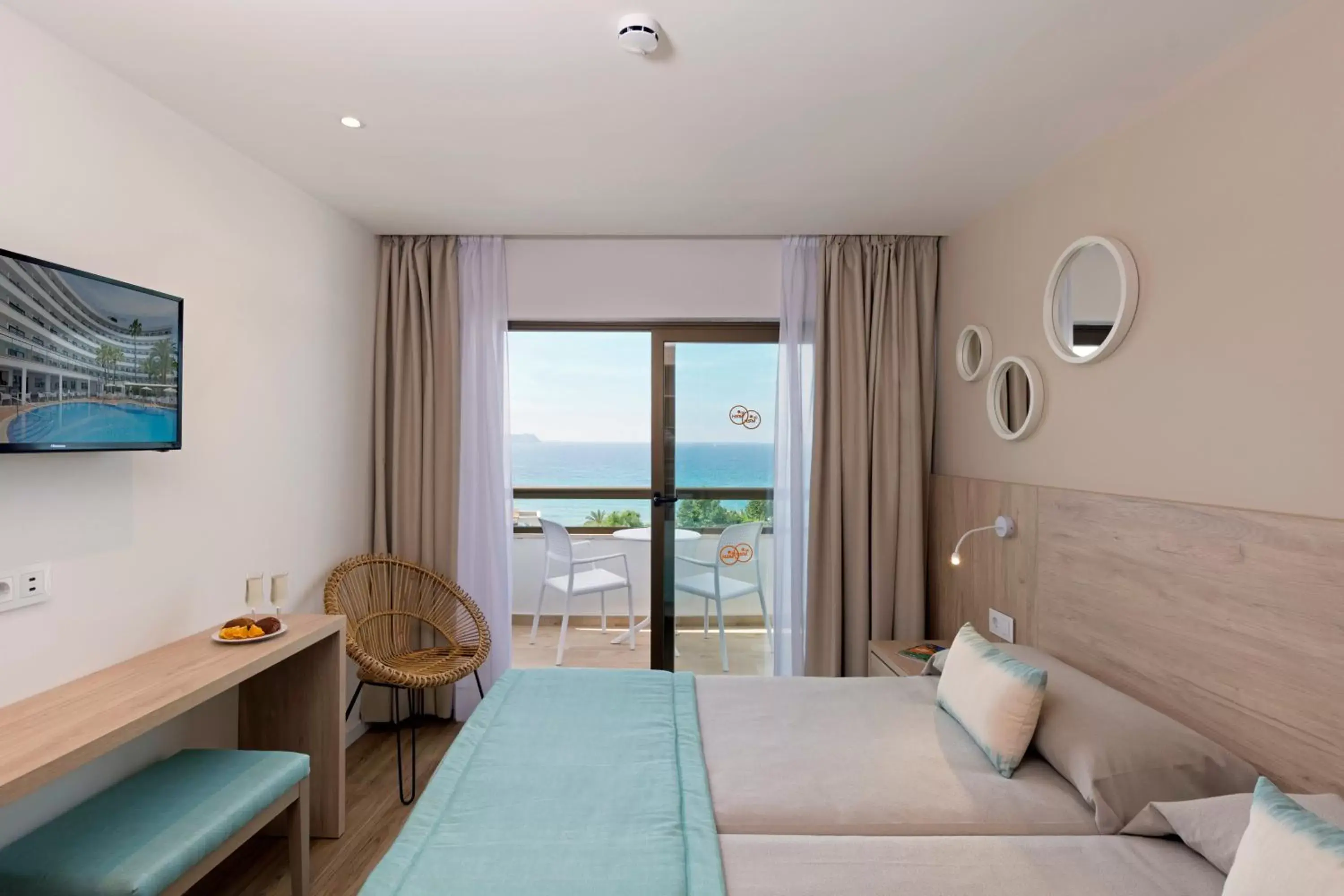 Balcony/Terrace, Bed in HSM Linda Playa Balcony/Terrace, Bed in HSM Linda Playa