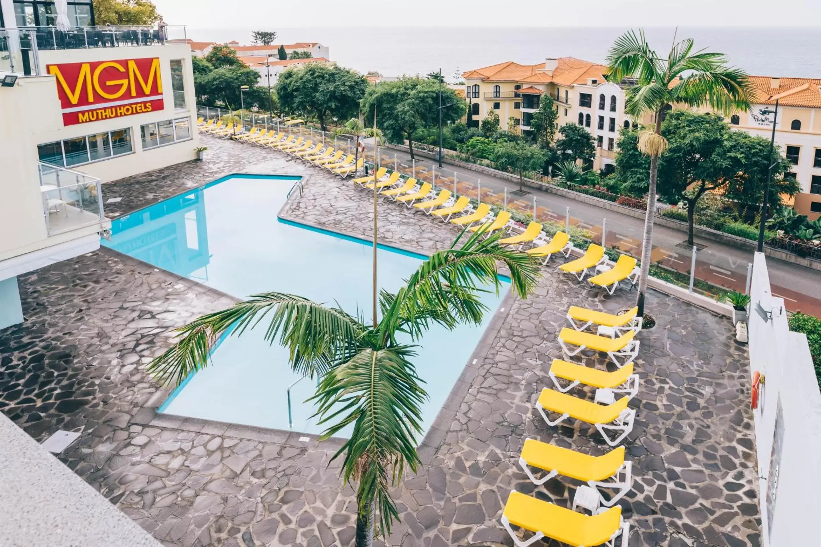 Swimming pool, Pool View in Muthu Raga Madeira Hotel