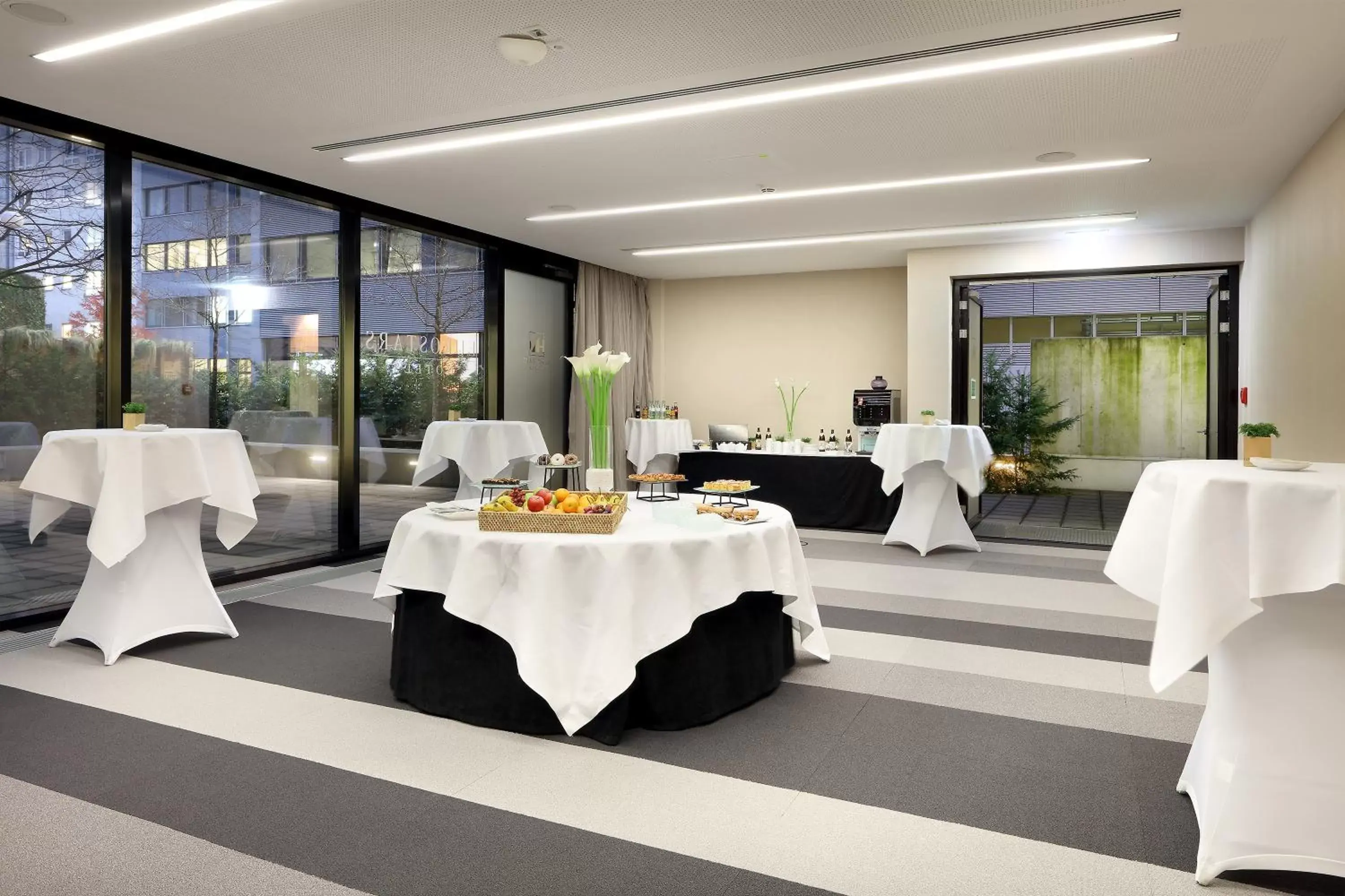 Meeting/conference room in Eurostars Book Hotel