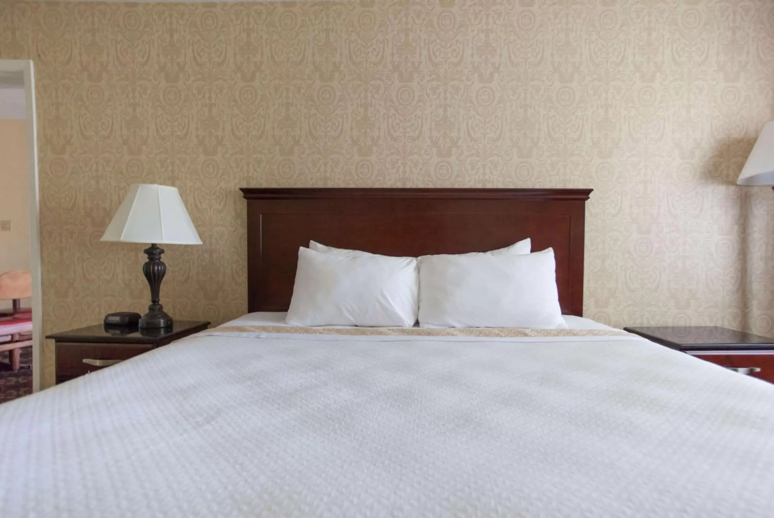 Photo of the whole room, Bed in Days Inn by Wyndham Shenandoah