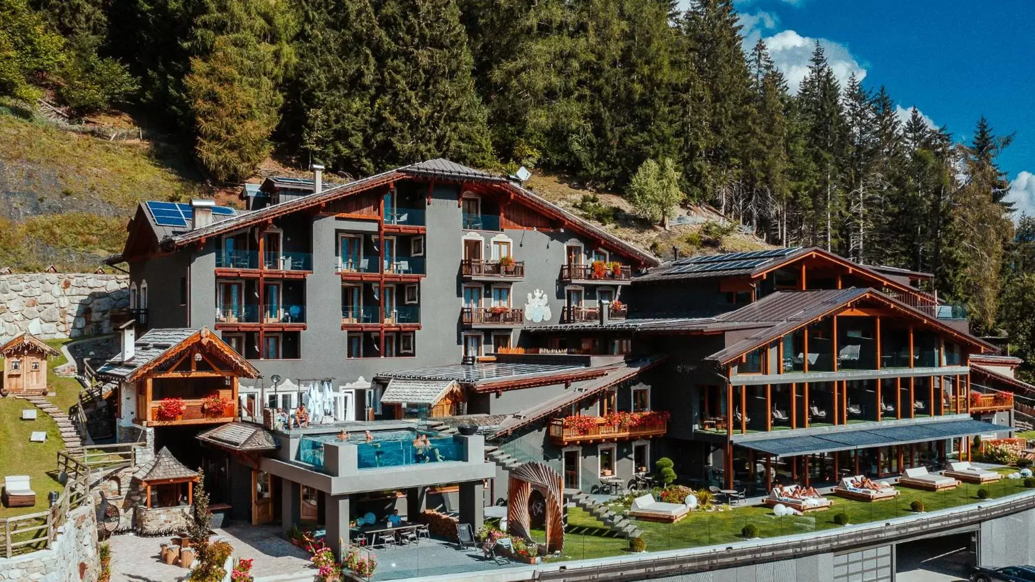 Property building, Winter in Hotel Chalet Al Foss