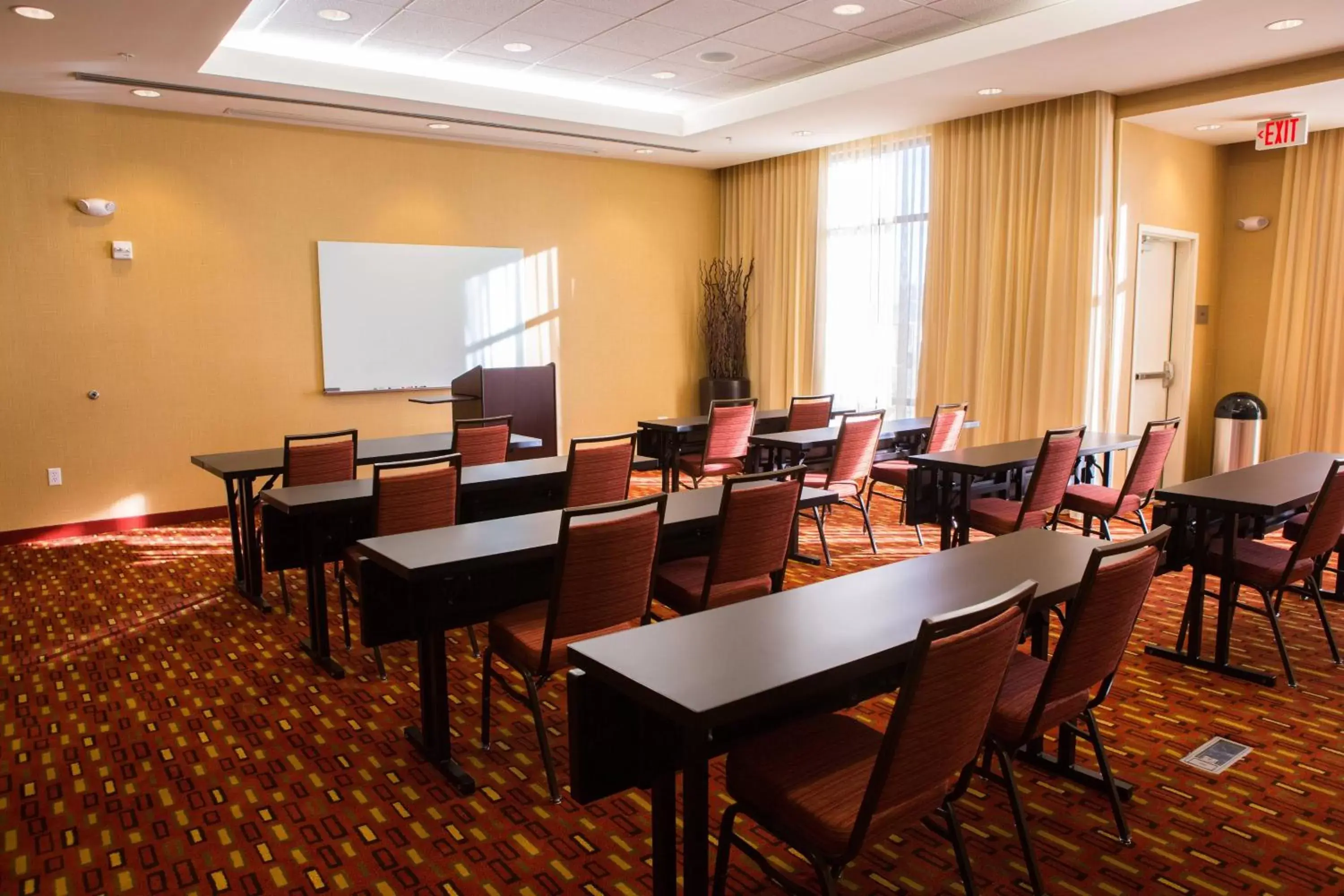 Meeting/conference room in Courtyard by Marriott Lubbock Downtown/University Area