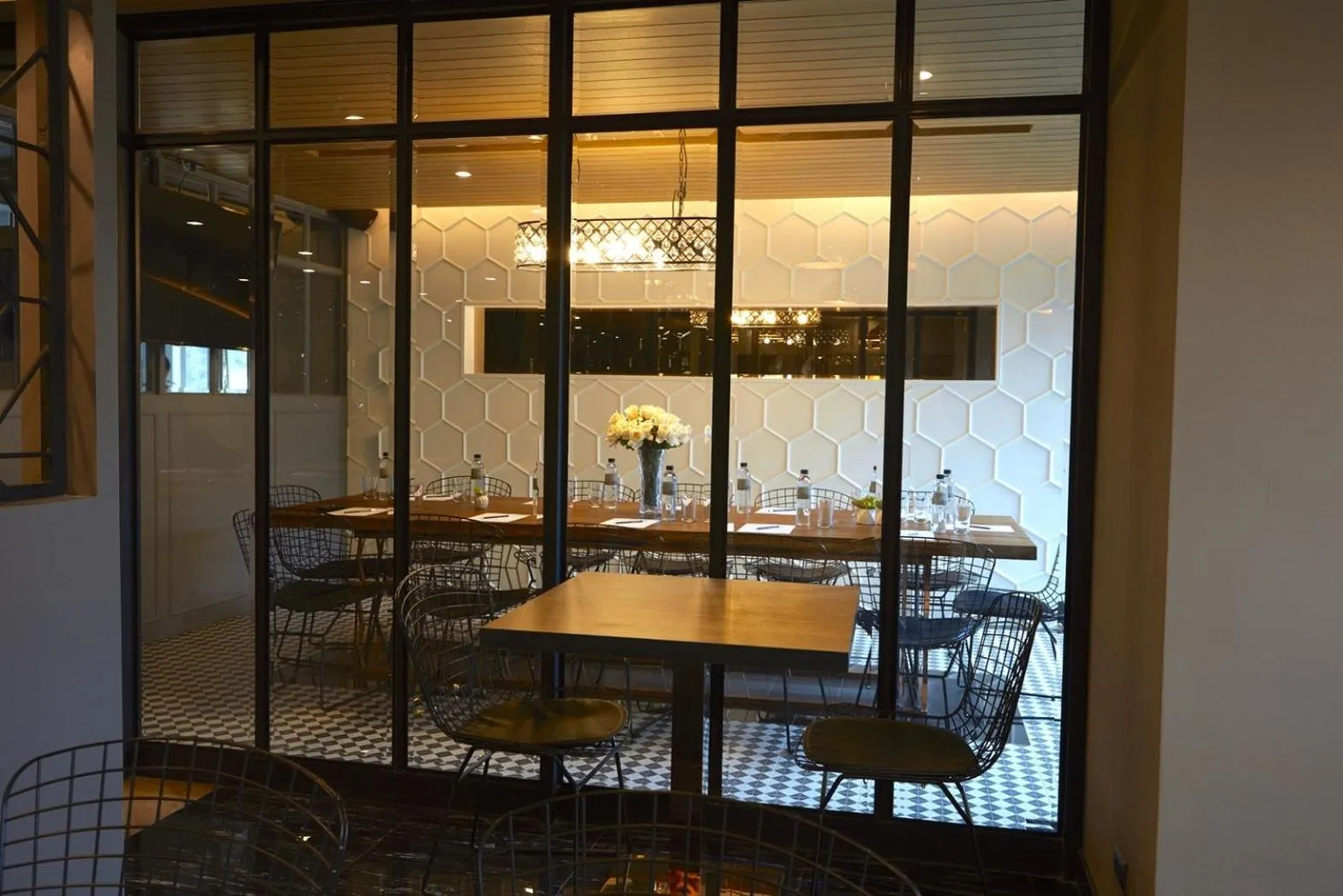 Restaurant/places to eat in Chezzotel Pattaya