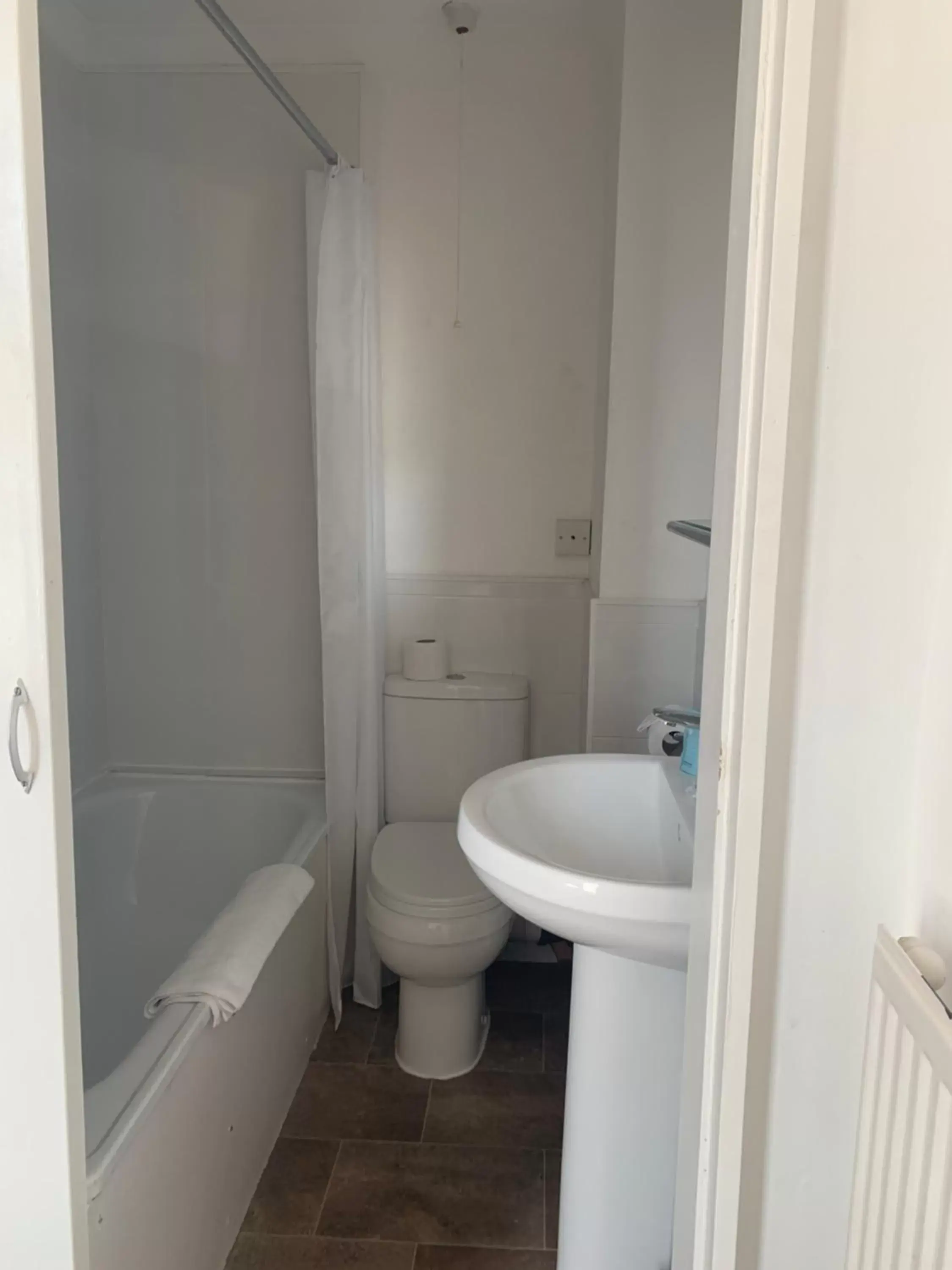 Toilet, Bathroom in West Rocks Townhouse