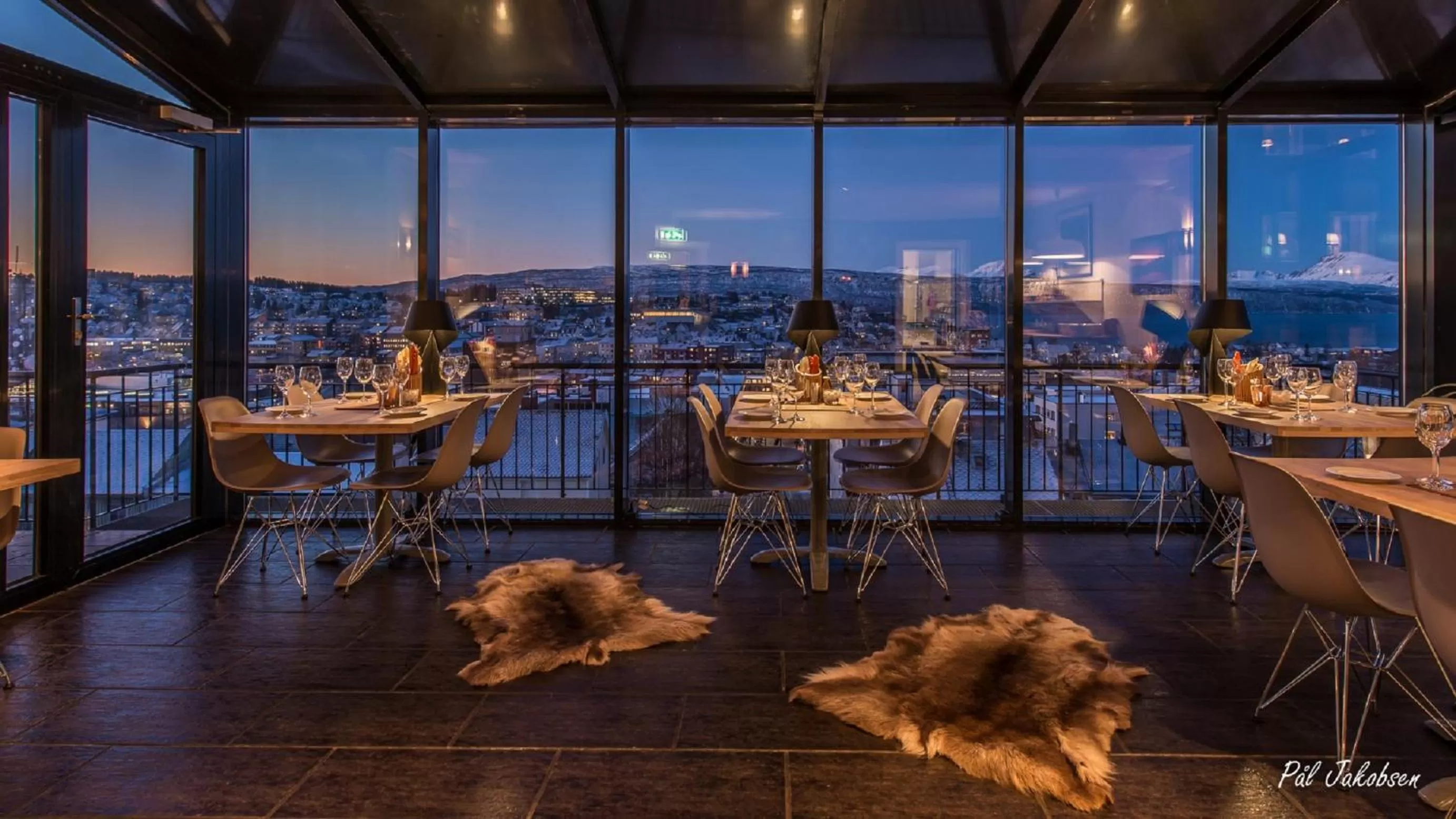 Restaurant/places to eat in Breidablikk Guesthouse