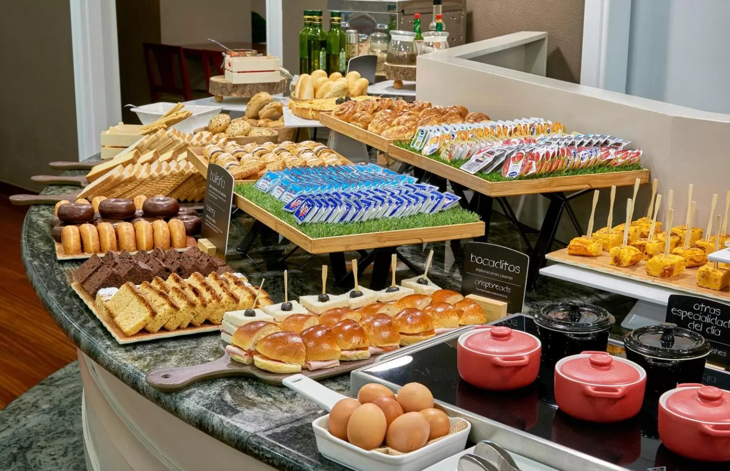 Food and drinks in Hesperia Vigo