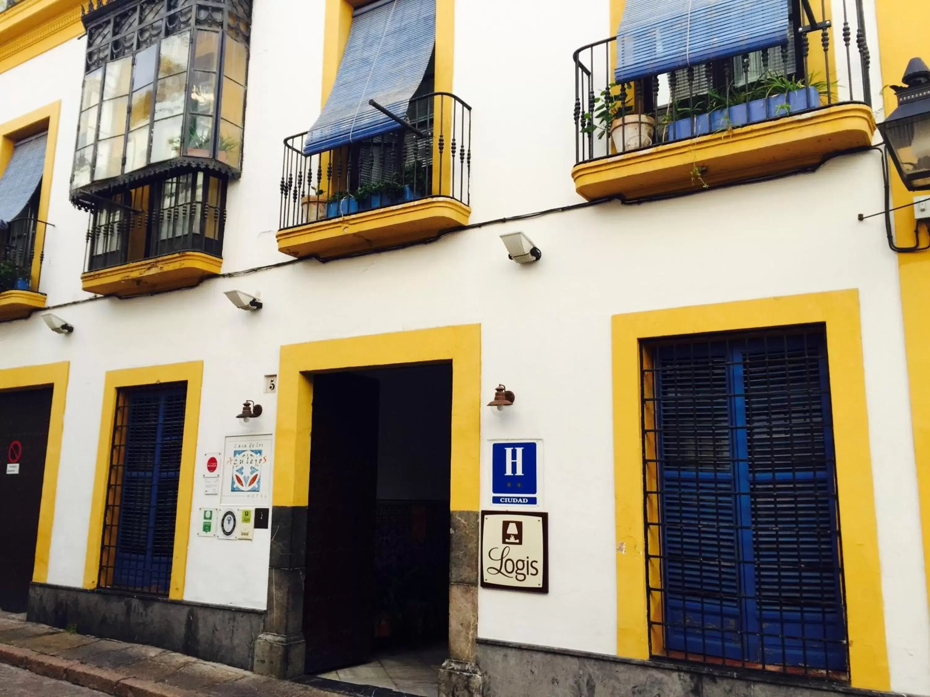 Property building in Hotel Casa de los Azulejos