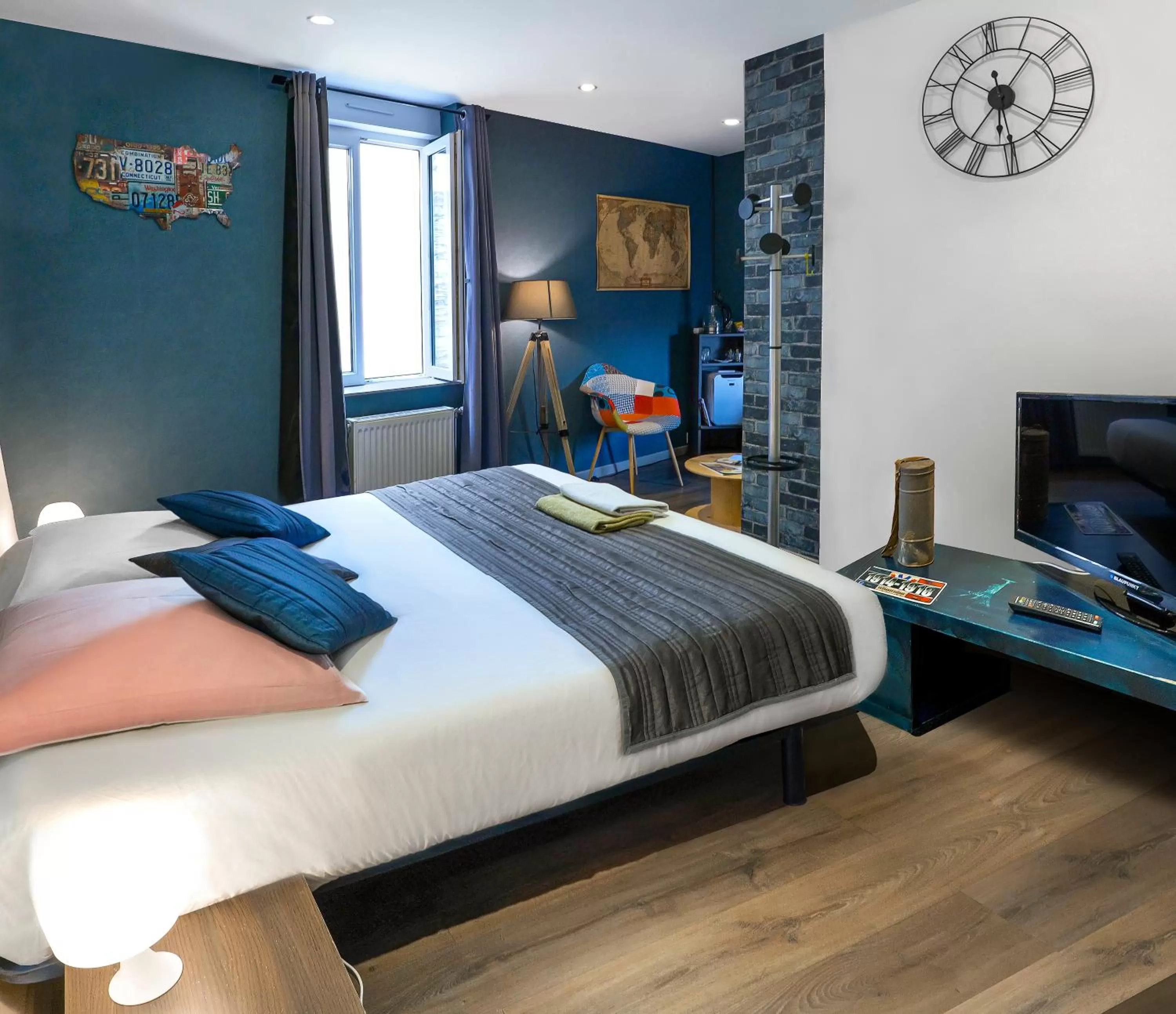 Bedroom in Chambre d'hôte et gîte chez Thomas et John