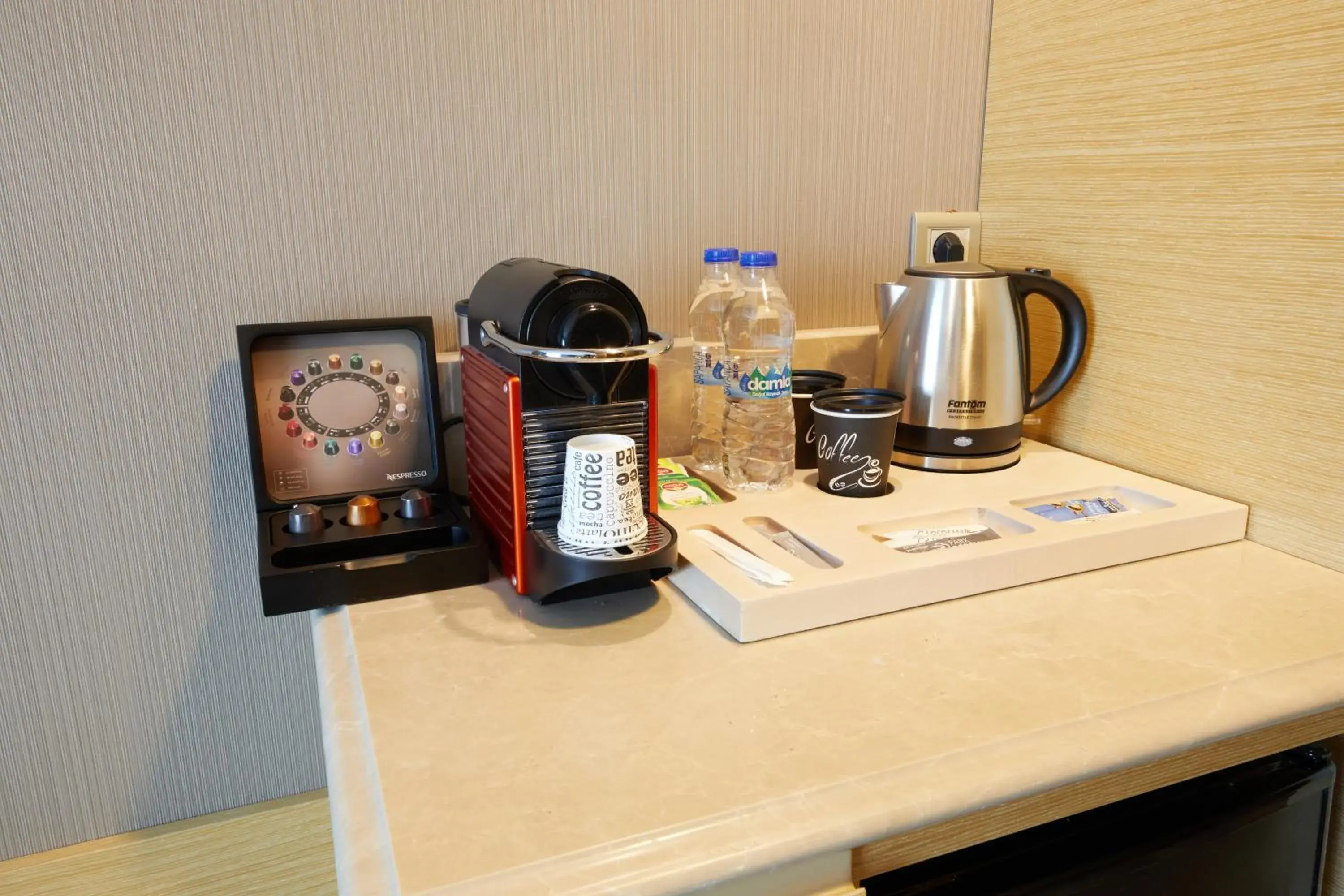 Coffee/tea facilities in Park Dedeman Bostanci Hotel
