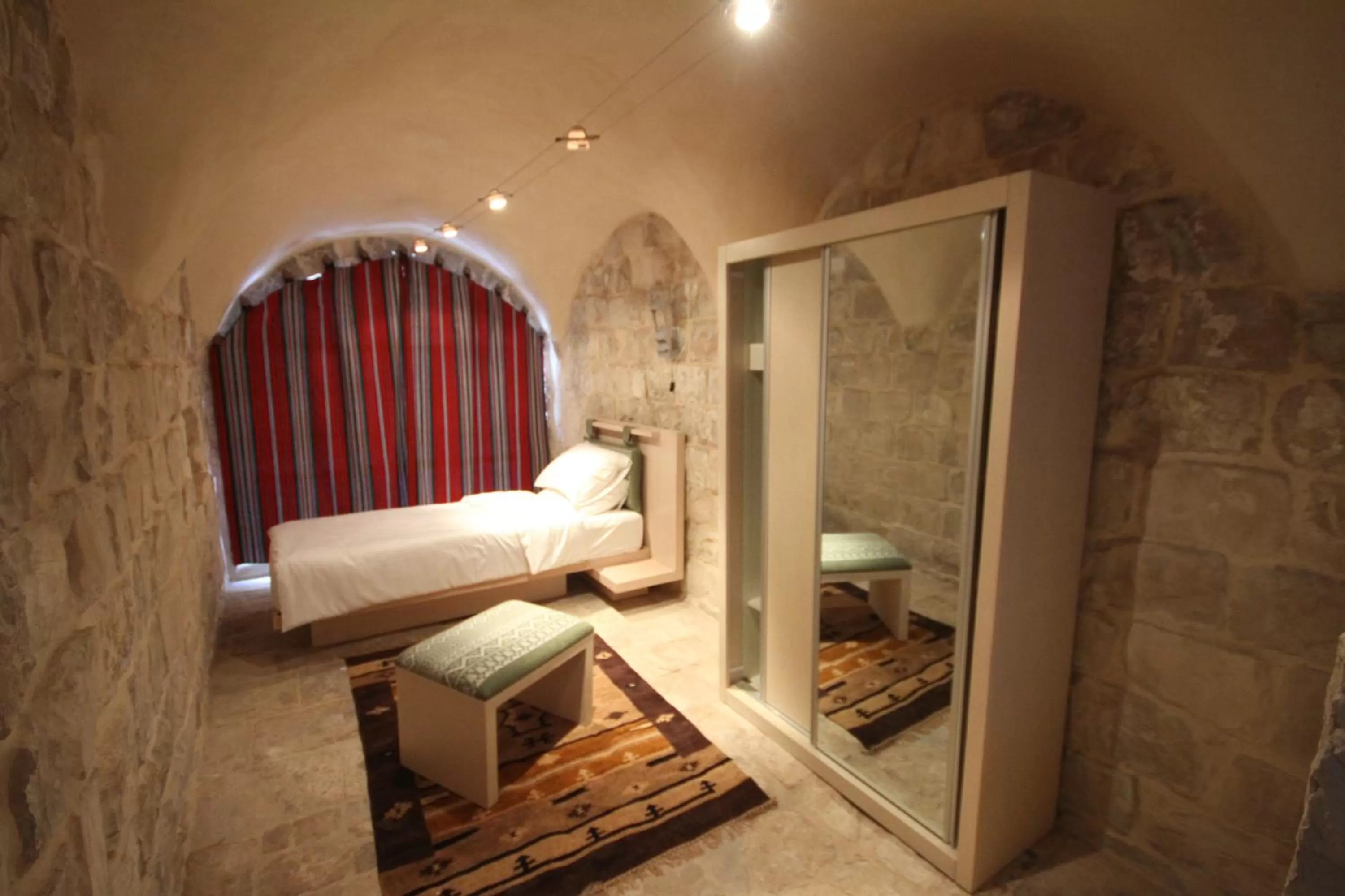 Photo of the whole room in Khan Alwakala Hotel