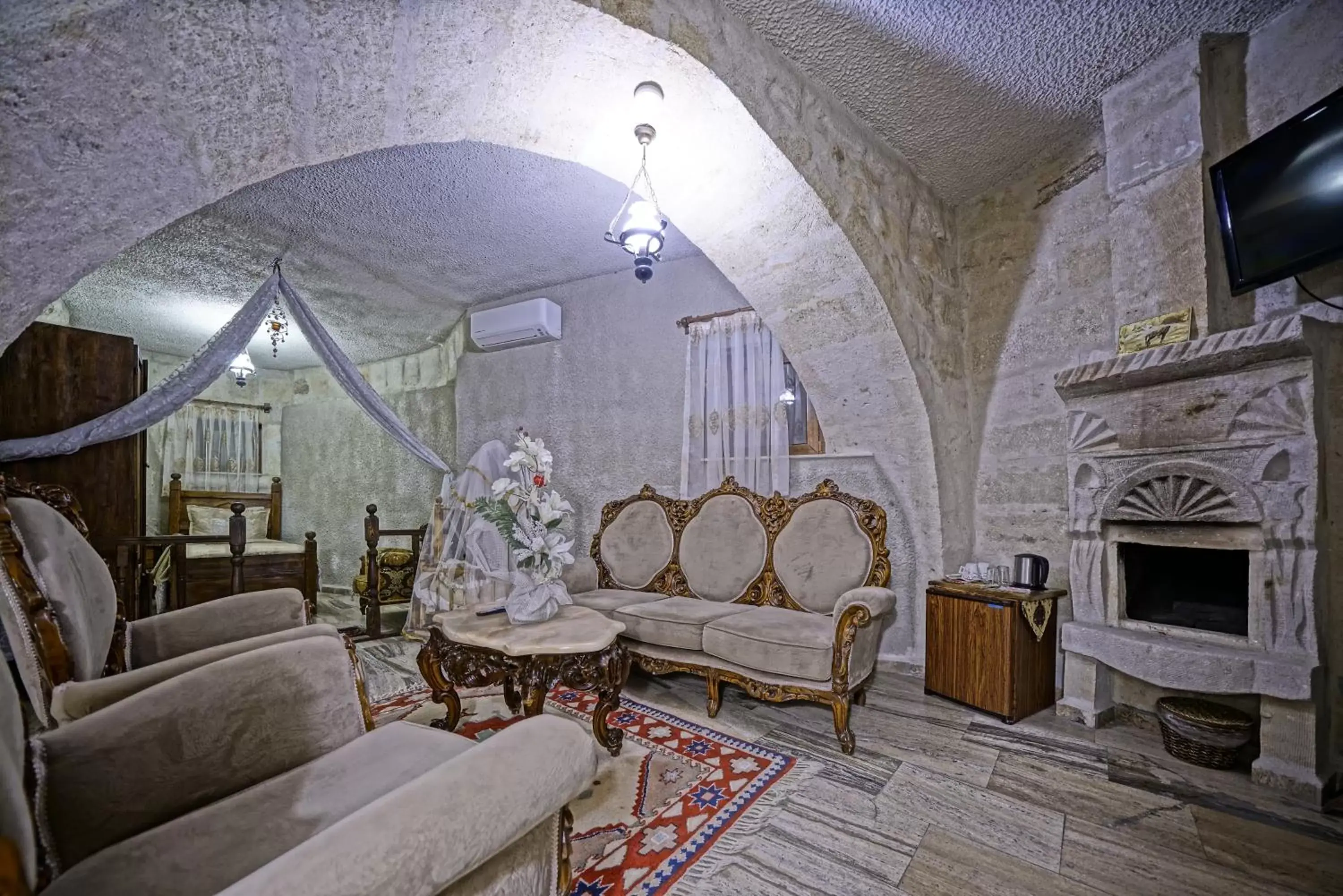 Seating Area in Maccan Cave Hotel