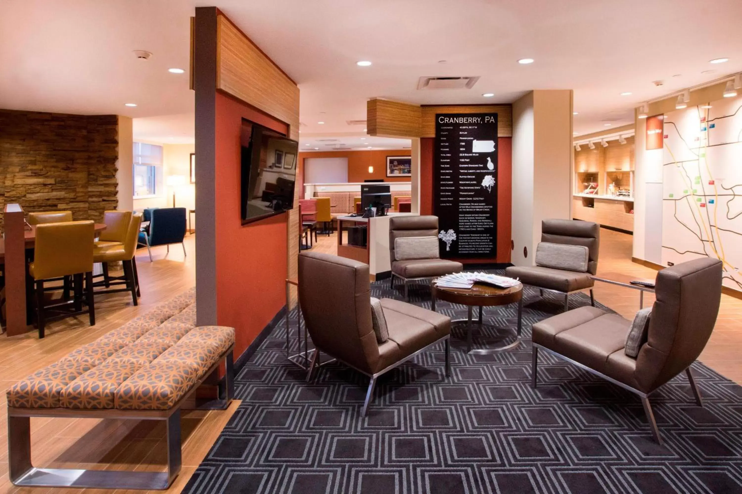 Lobby or reception, Seating Area in TownePlace Suites by Marriott Pittsburgh Cranberry Township