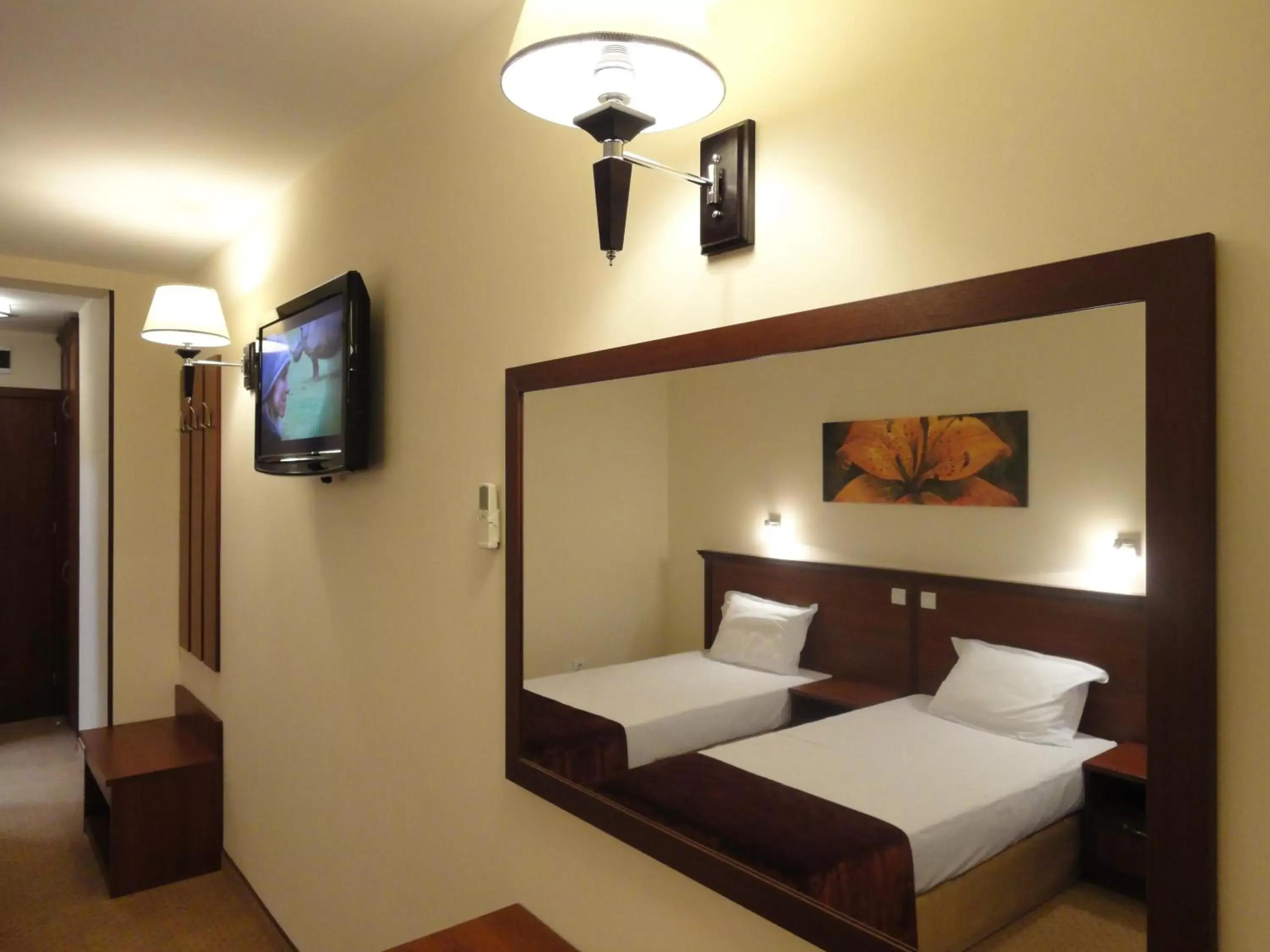 Bedroom, Bed in Favorit Hotel