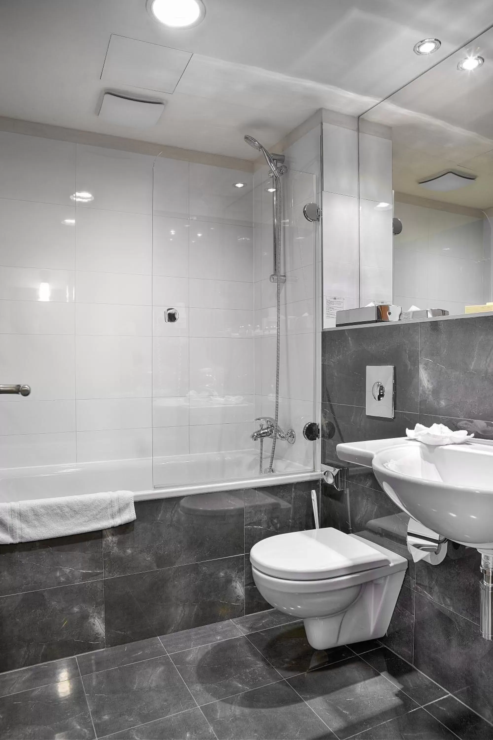 Bathroom in Majestic Plaza Hotel Prague