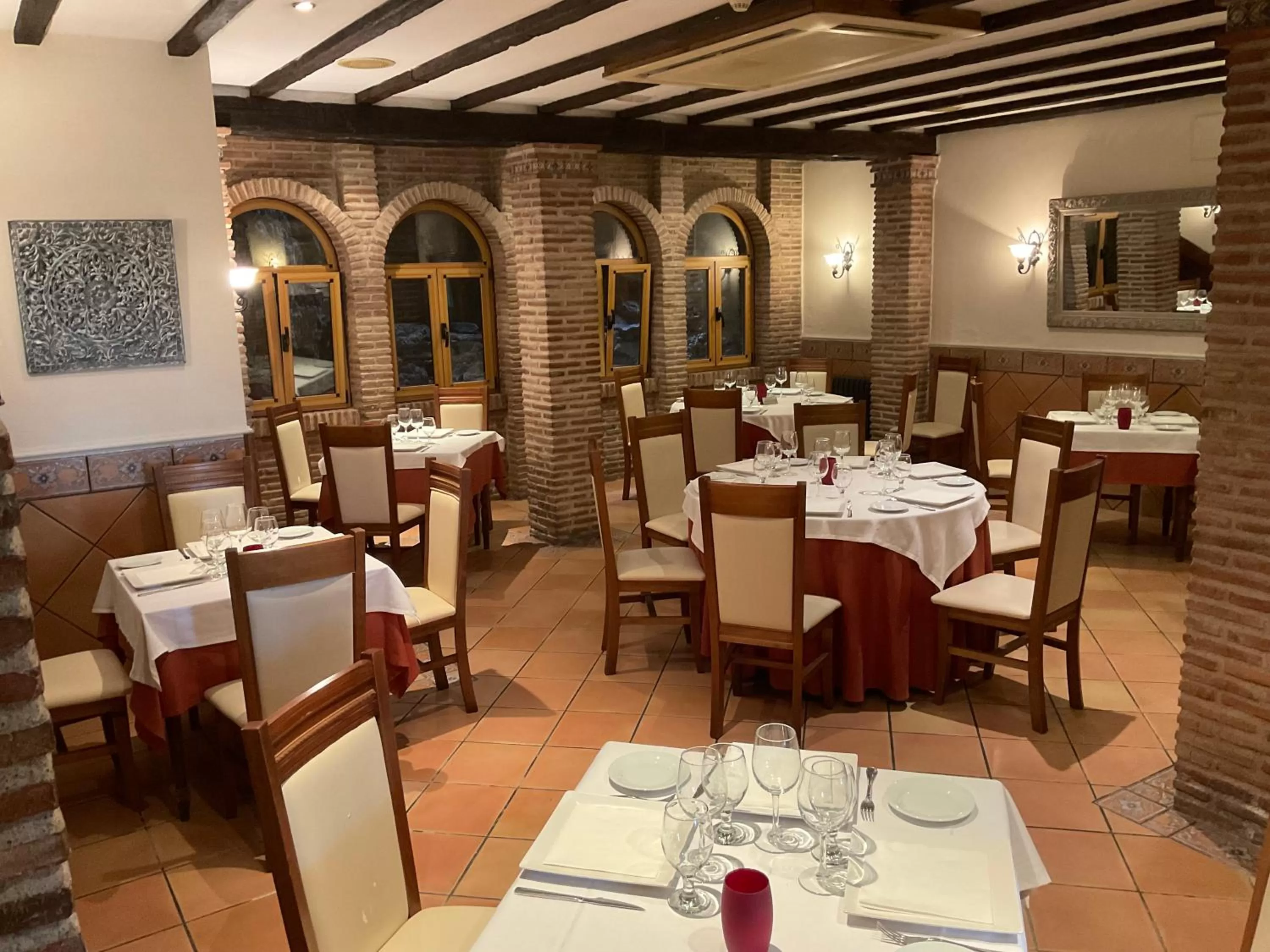 Restaurant/Places to Eat in Hotel el Sol