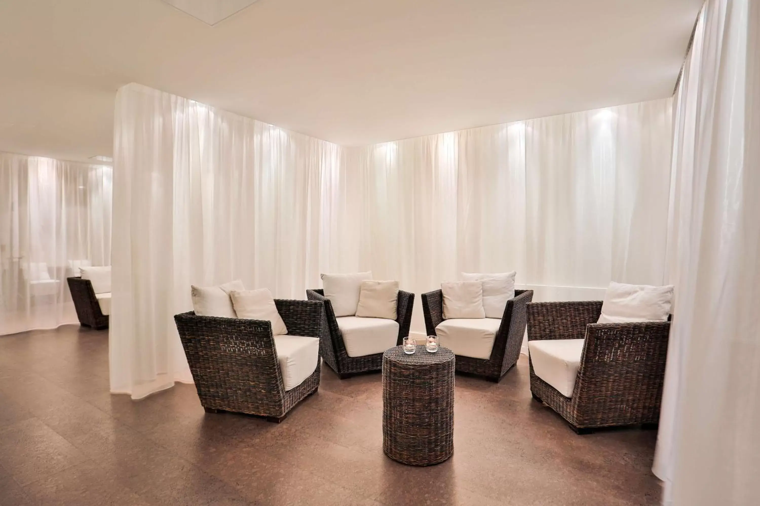 Spa and wellness centre/facilities, Restaurant/Places to Eat in Park Inn by Radisson Meriton Conference & Spa Hotel Tallinn