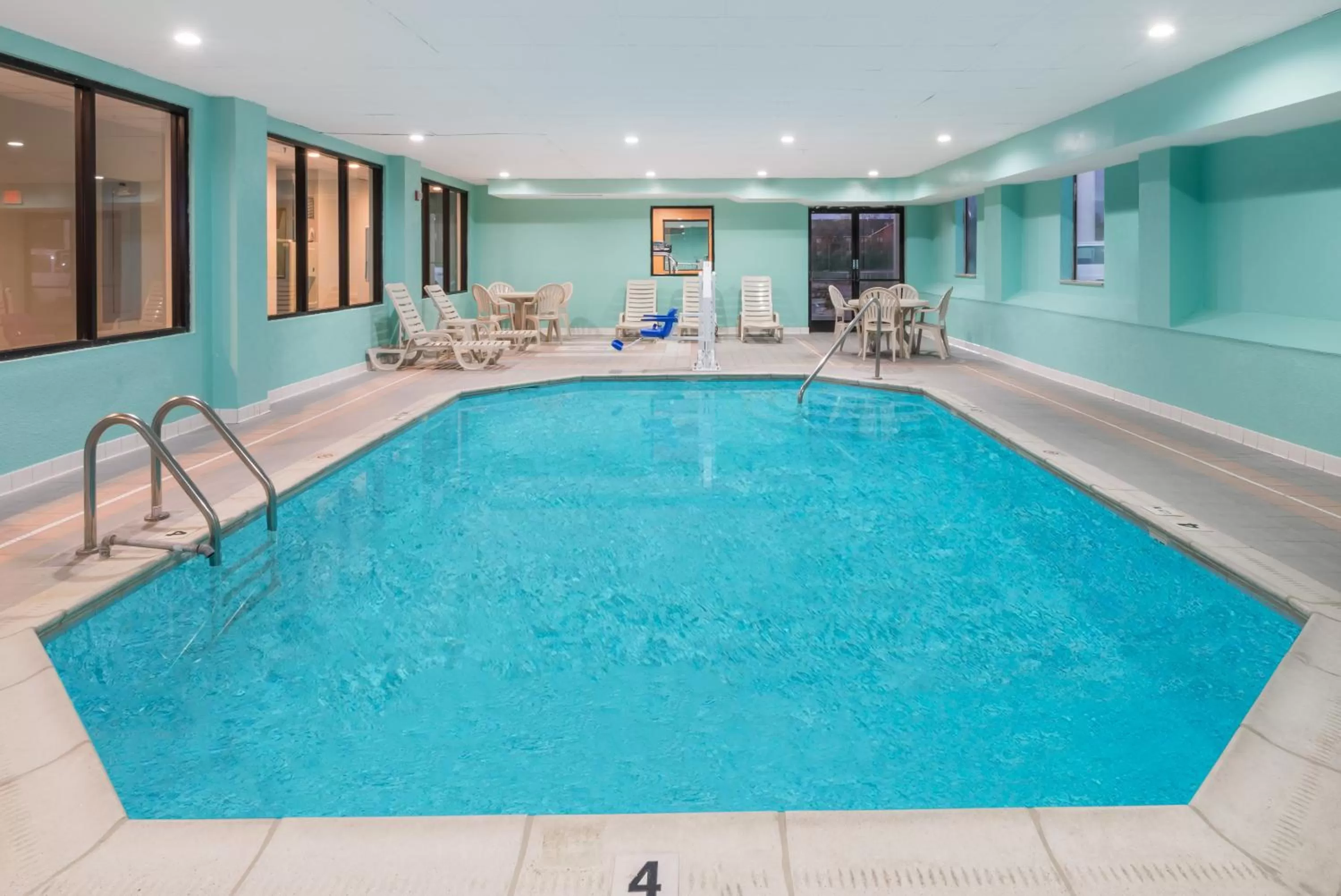 Swimming pool in Baymont by Wyndham Georgetown Lexington North