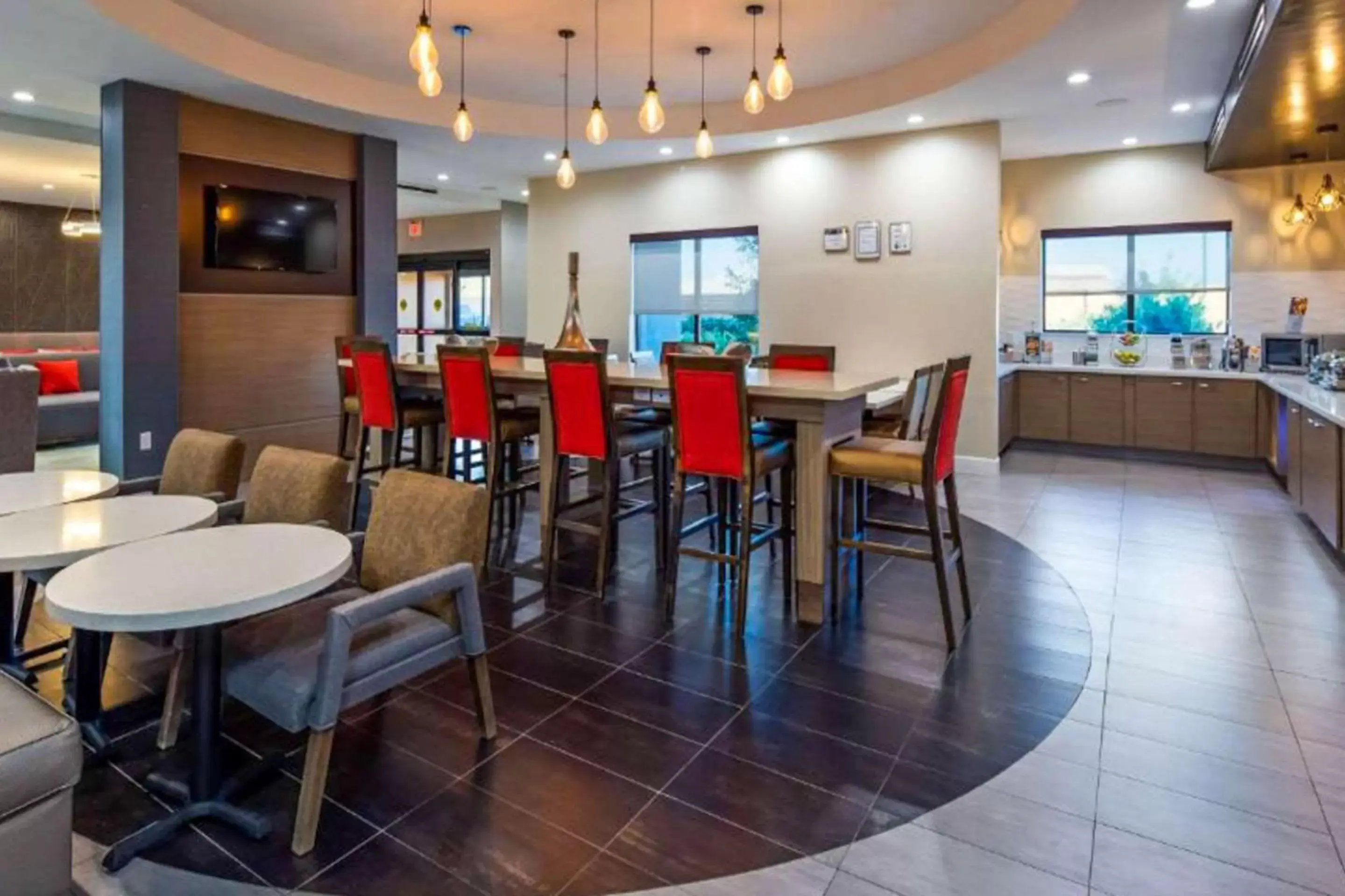 Breakfast, Restaurant/Places to Eat in Comfort Inn & Suites Houston I-45 North - IAH