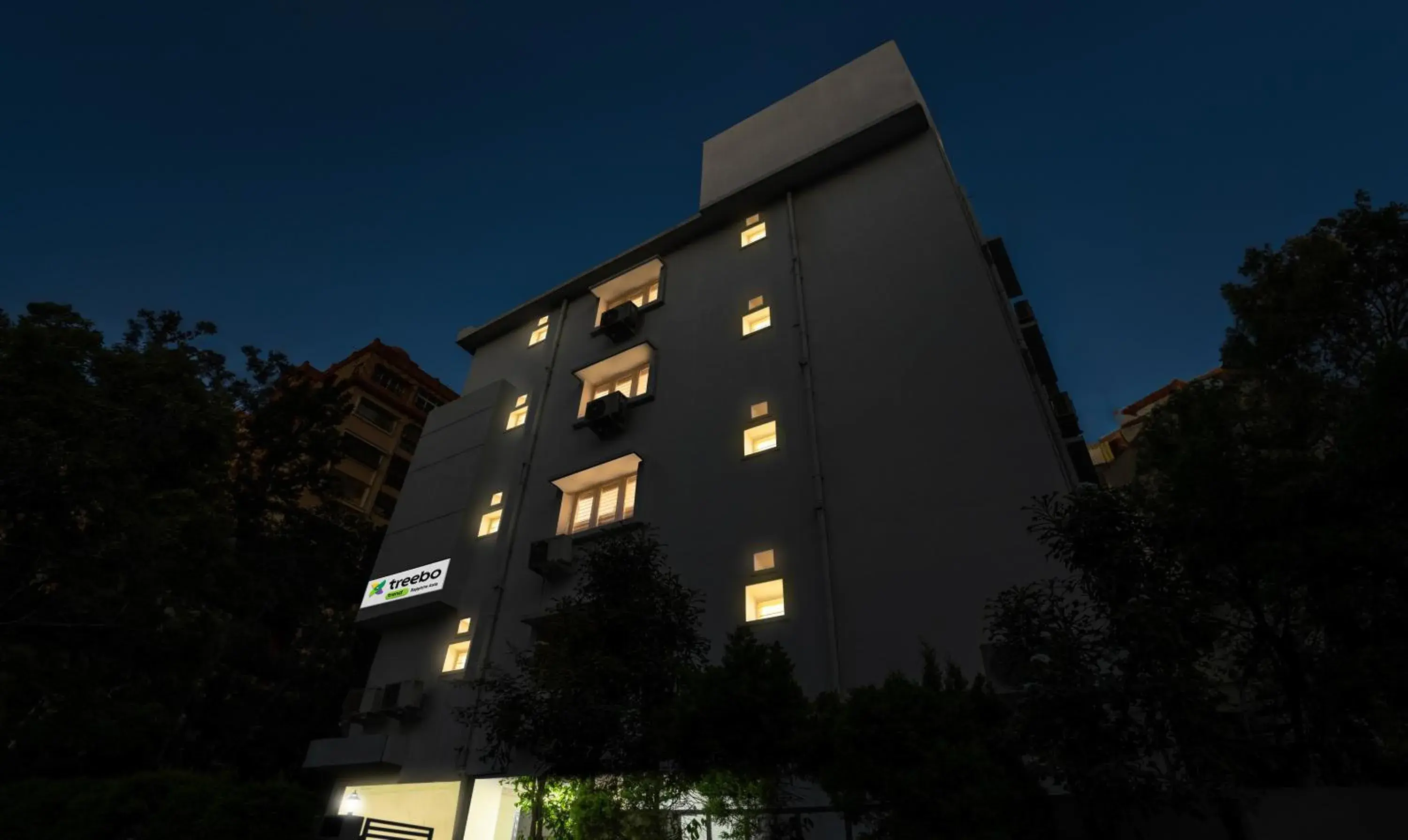 Facade/entrance in Treebo Emerald Facade/entrance in Treebo Emerald